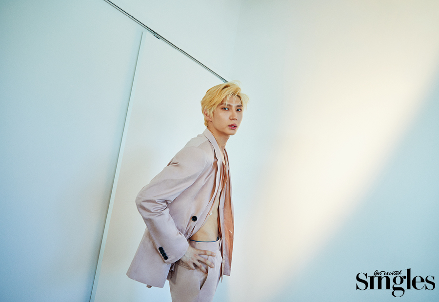 빅스 레오의 싱글즈 인터뷰  화보 사진, 정택운 금발, 금발 레오, 정택운 휴고보스, 레오 휴고 보스
