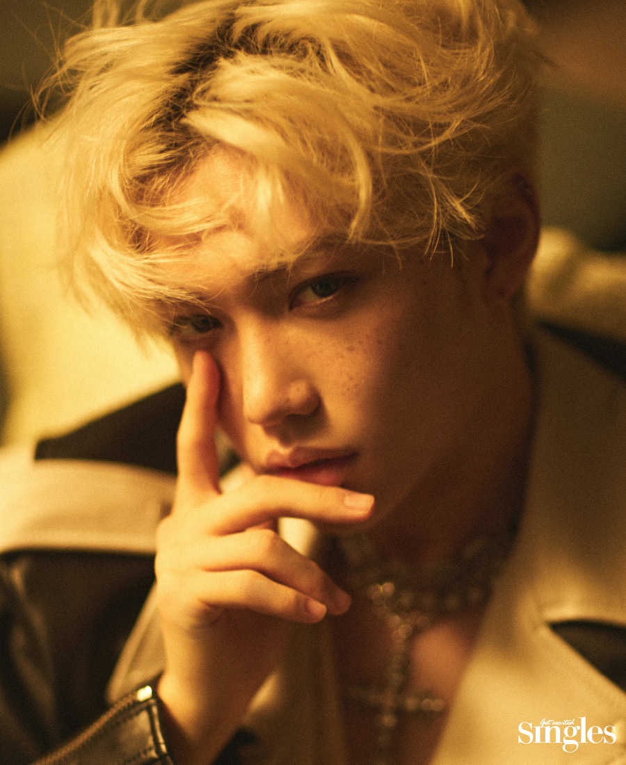 스트레이키즈 필릭스의 싱글즈 화보, 필릭스, 스키즈, 용복이,  용복, 필릭스, FELIX, 스트레이키즈 필릭스, SKZ 