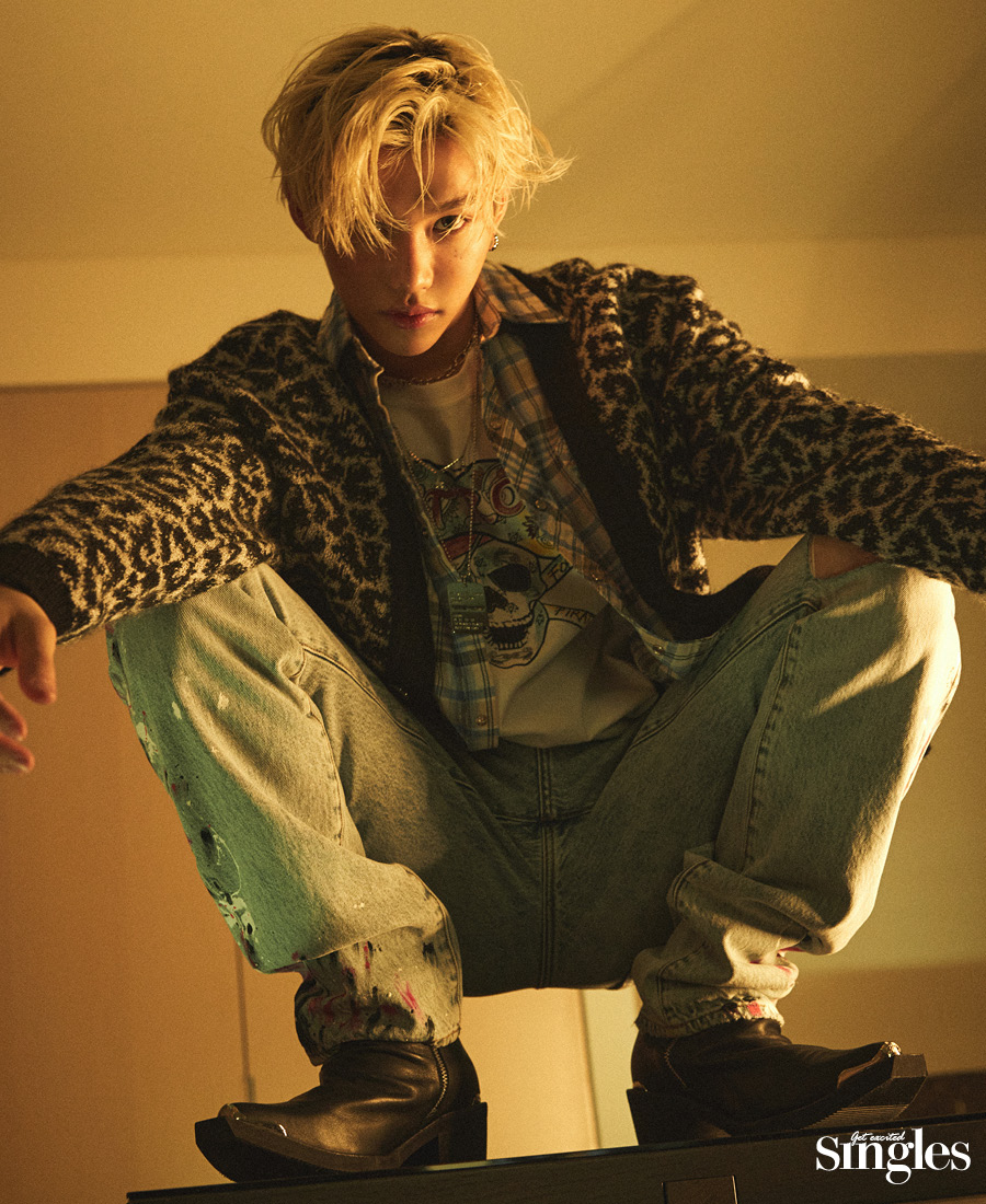 스트레이키즈 필릭스의 싱글즈 화보, 필릭스, 스키즈, 용복이,  용복, 필릭스, FELIX, 스트레이키즈 필릭스, SKZ 