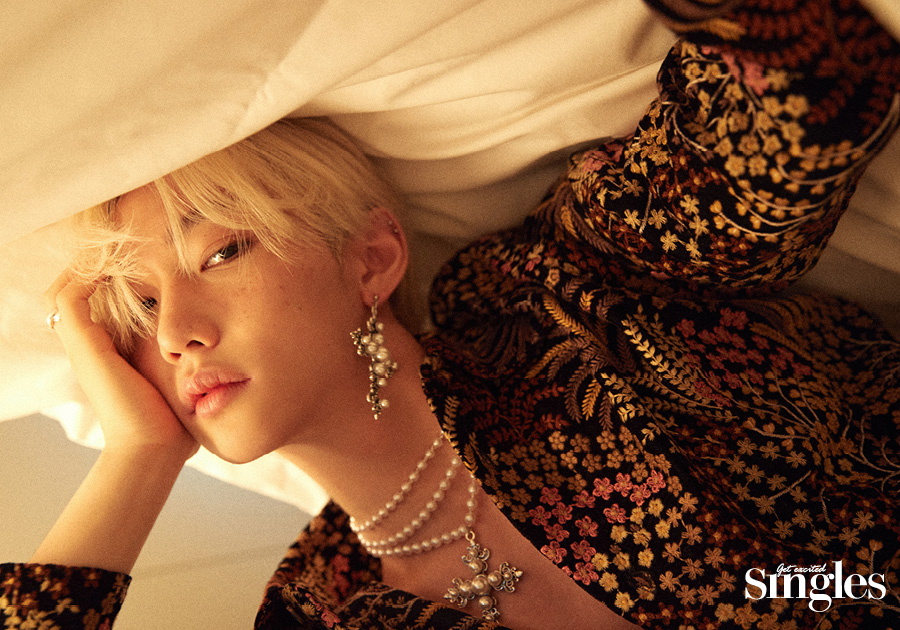 스트레이키즈 필릭스의 싱글즈 화보, 필릭스, 스키즈, 용복이,  용복, 필릭스, FELIX, 스트레이키즈 필릭스, SKZ 