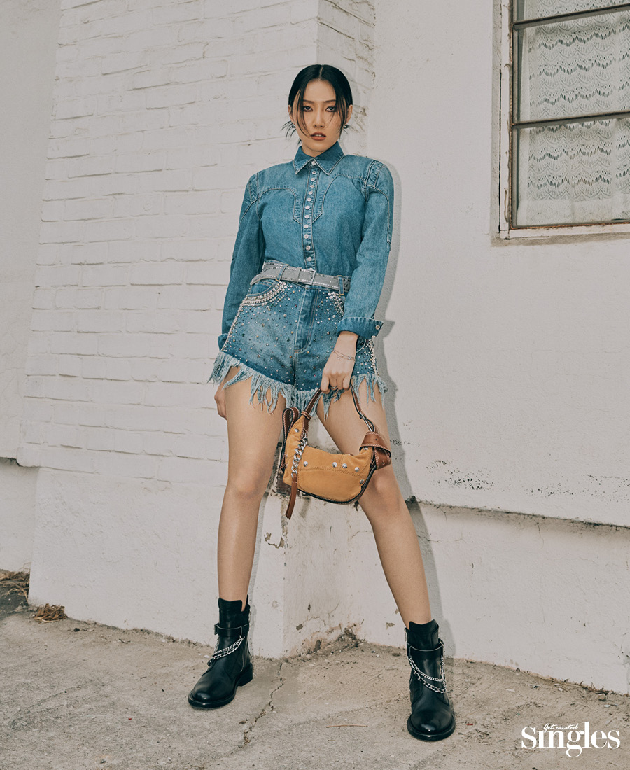 화사와 쟈디액볼테르의 싱글즈 화보, 화사, 마마무, 쟈딕앤볼테르