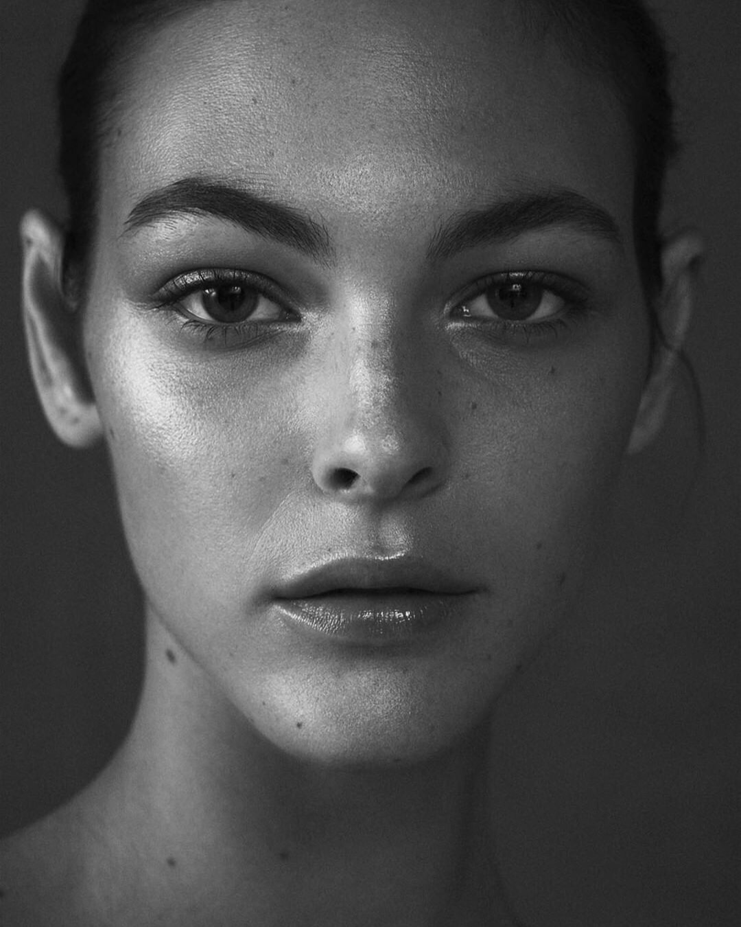 이탈리아 모델 비토리아 세레