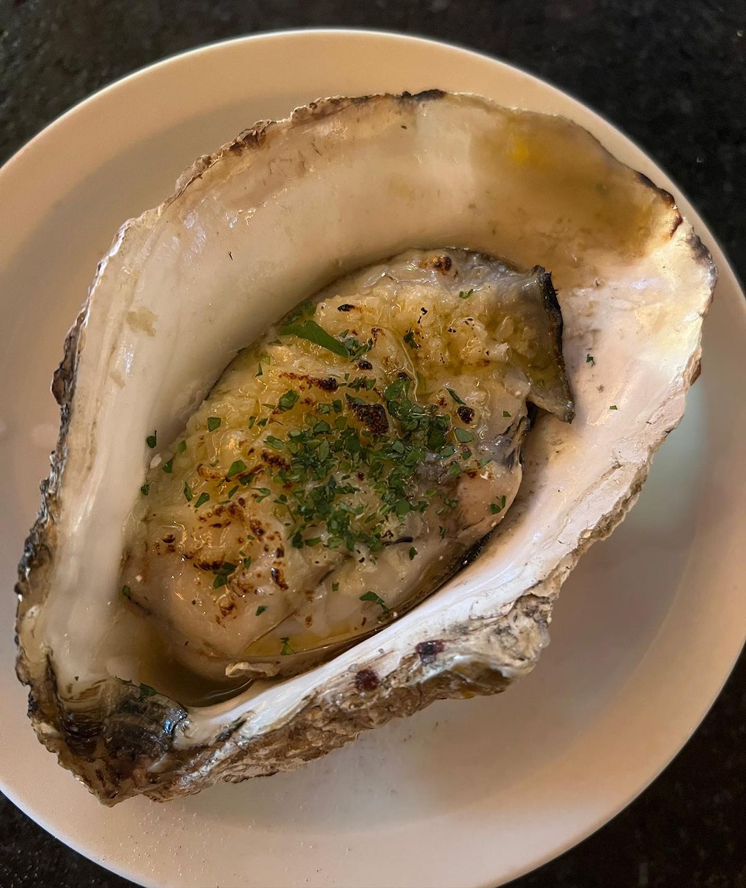 겨울 제철 맛집, 굴을 판매하는 더즌 오이스터 한남