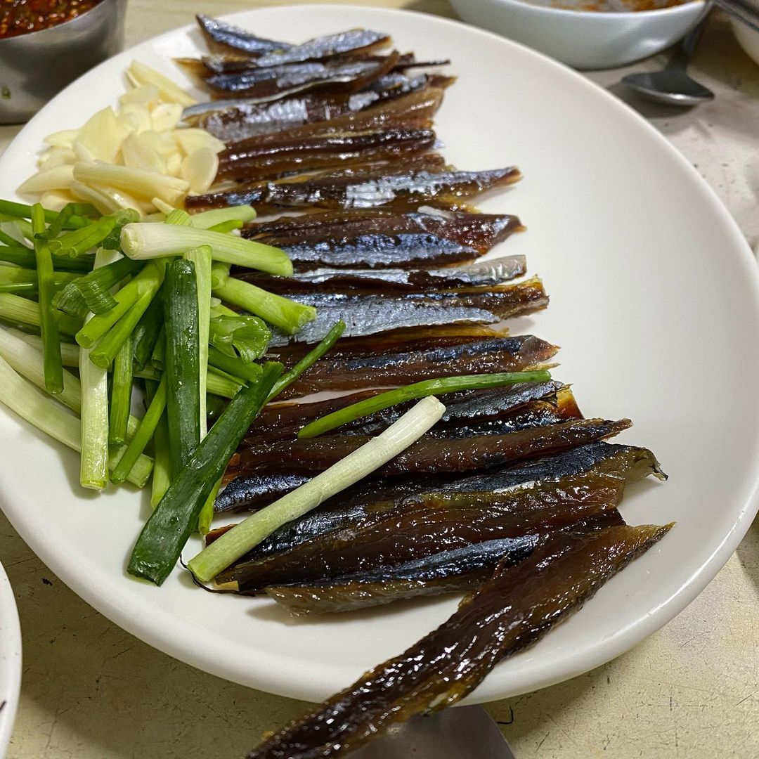 겨울 제철 맛집, 과메기를 판매하는 충무로 영덕회식당