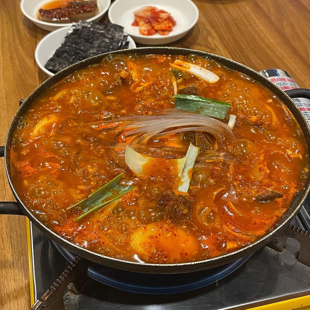 신사 맛집 청자매운소돼지갈비찜