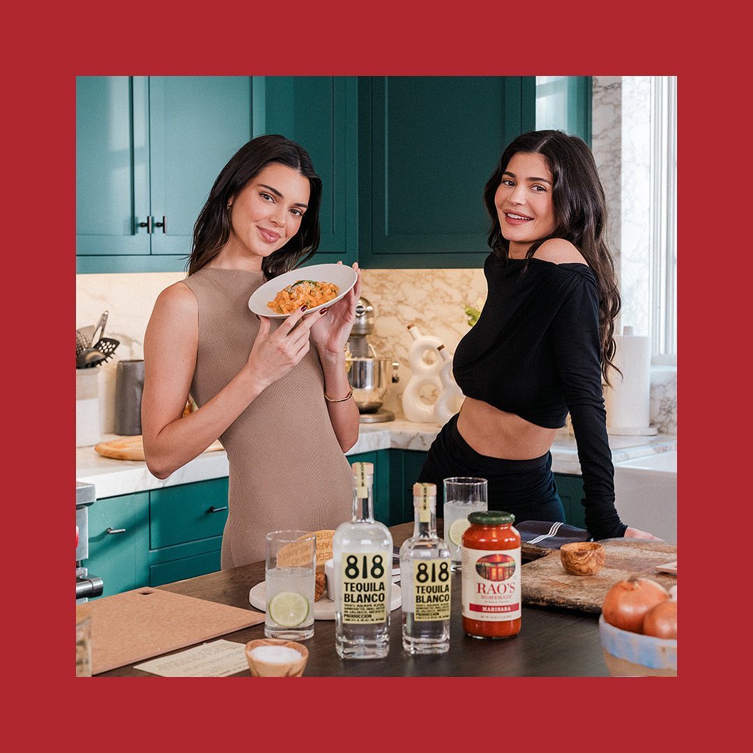 818데킬라와 켄달제너, 카일리제너