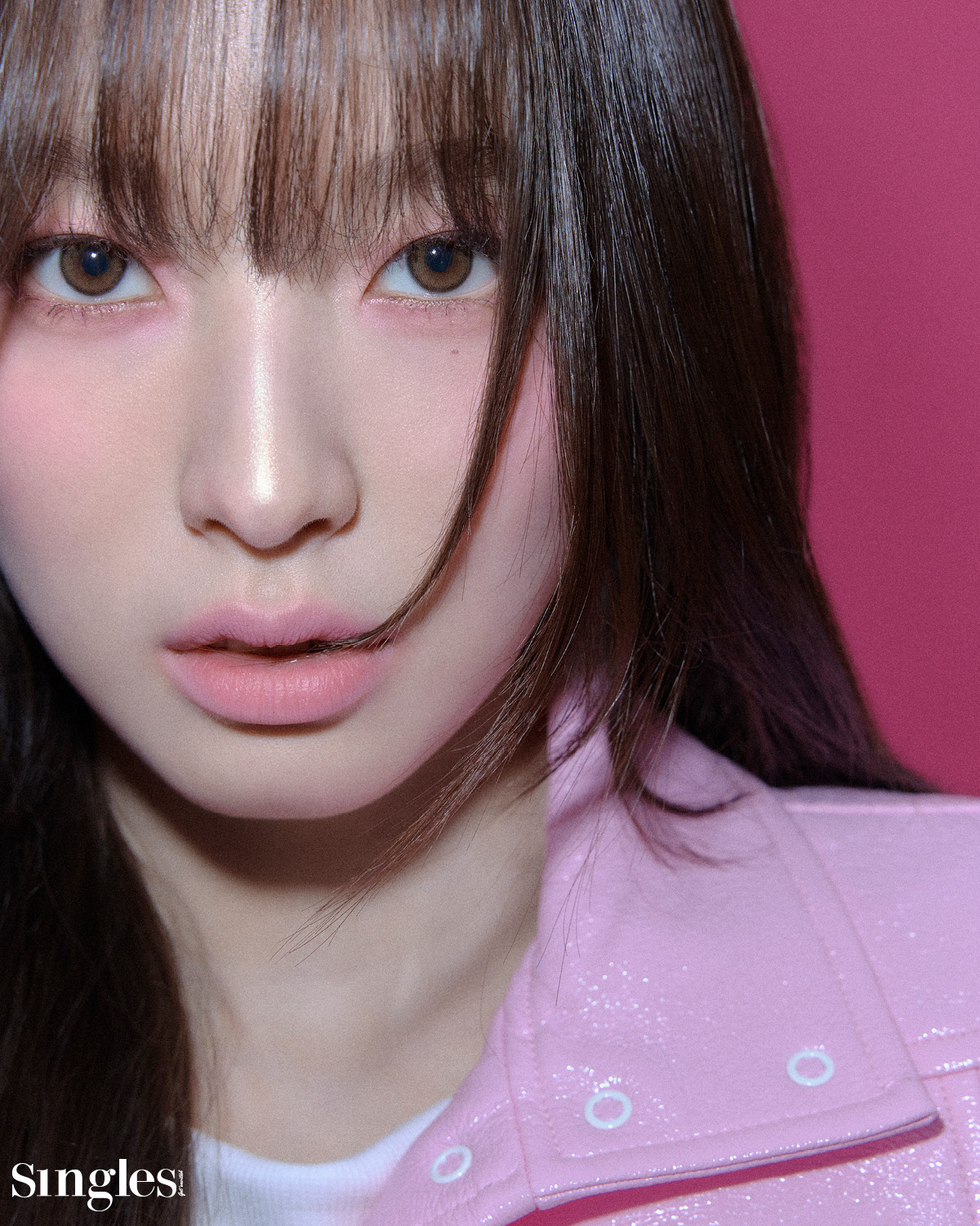 오마이걸 아린의 싱글즈 화보, 아린, 오마이걸 아린, 아린 싱글즈, 아린 싱글즈 화보, 아린 메이크업, 아린 립, 아린 핑크셰도,