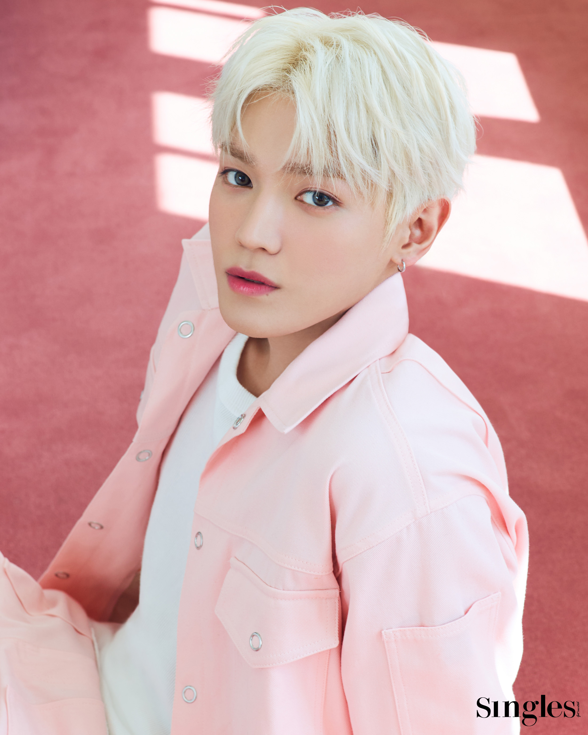 NCT 태용의 베네피트 싱글즈 화보, NCT 태용, 베네피트, 태용 베네피트, 태용, 베네피트, 태용 립, 스플래시 듀이 틴트, 태용 립 메이크업