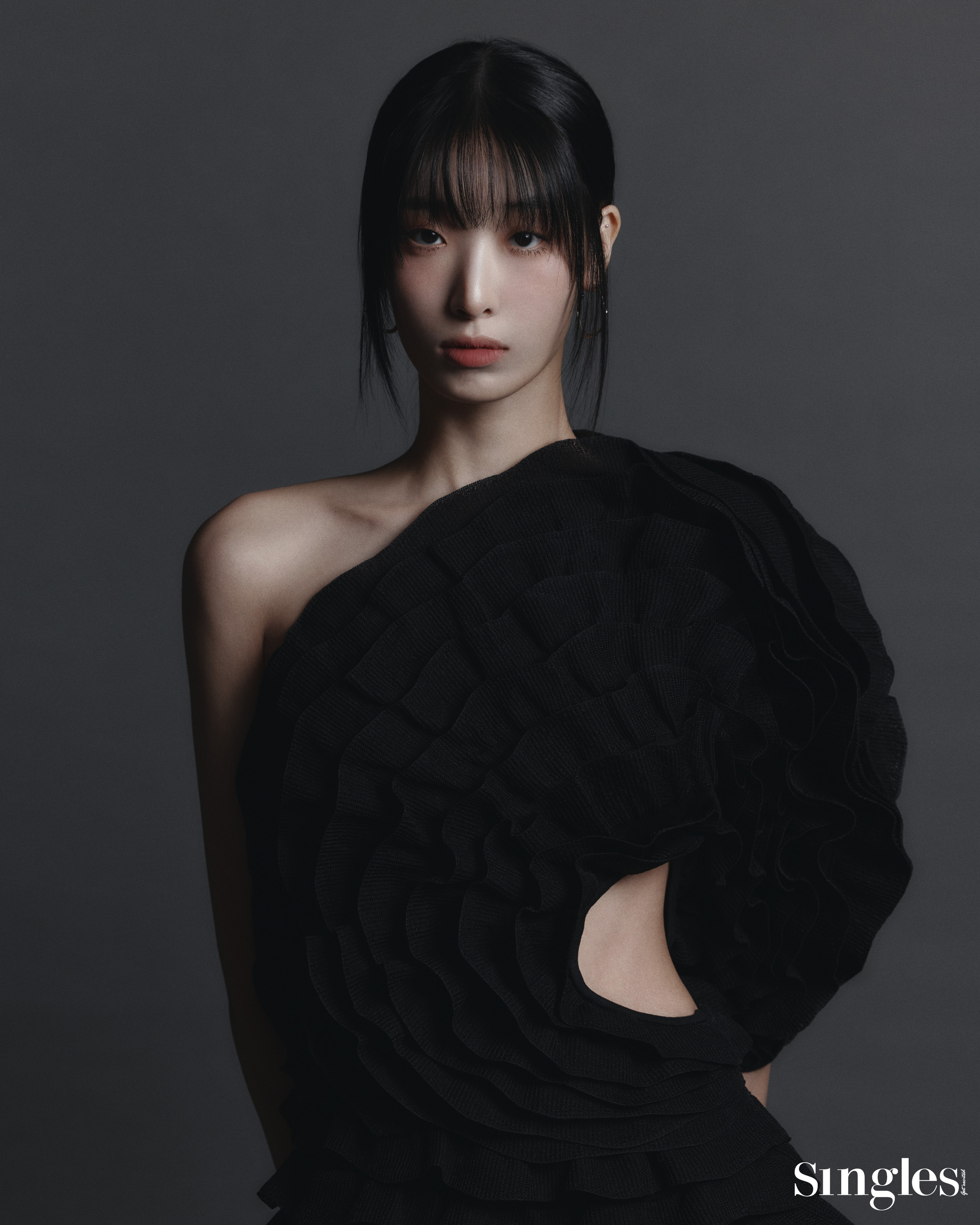 배우 류다인의 싱글즈 화보, 류다인, 명자은, 피라미드게임, 피라미드게임 명자은, 이채민 류다인.
