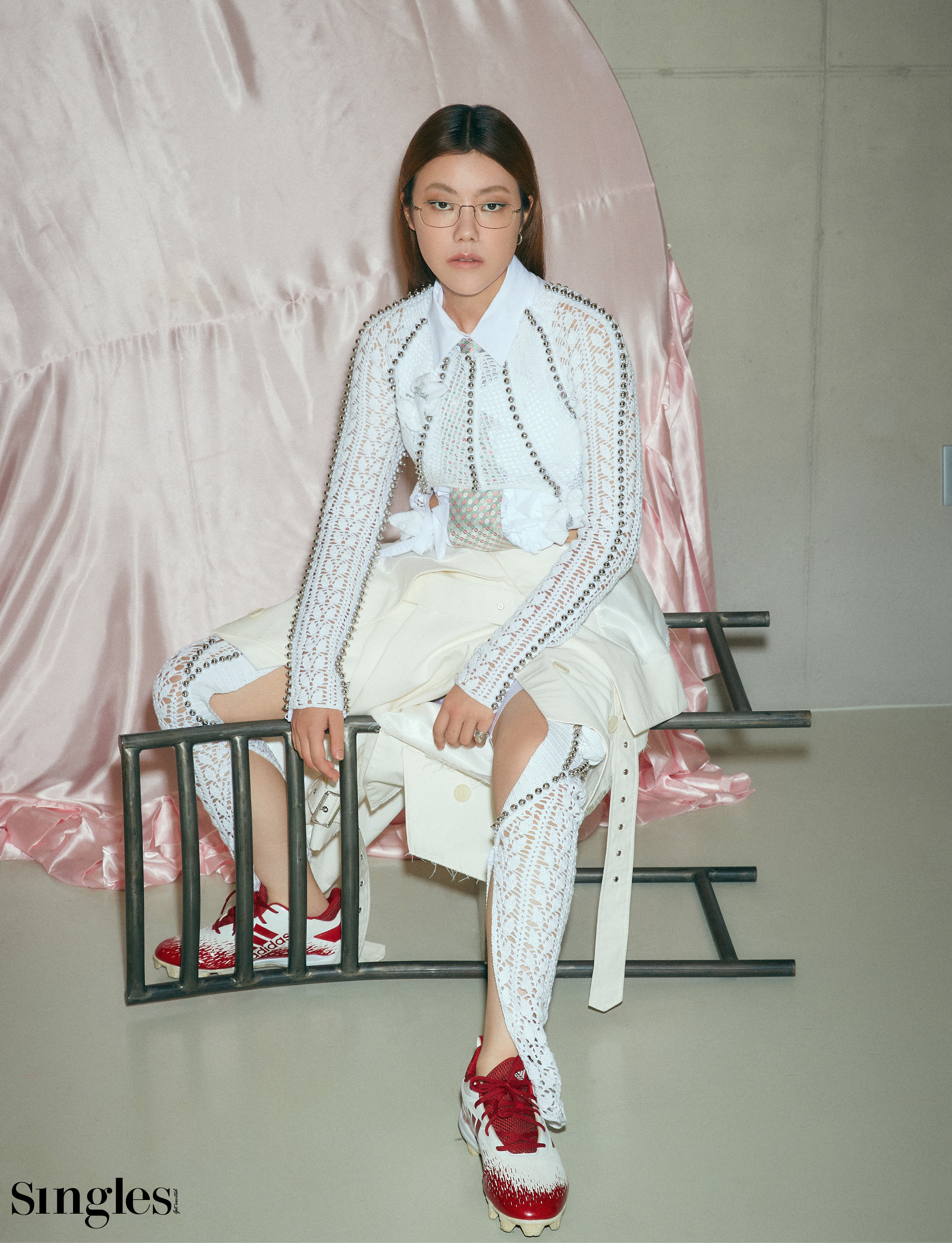 황소윤의 싱글즈 화보, 황소윤, 황소윤화보, 황소윤 싱글즈화보. 싱글즈 황소윤, 새소년 황소윤, 새소년 싱글즈 , 새소년 황소윤 