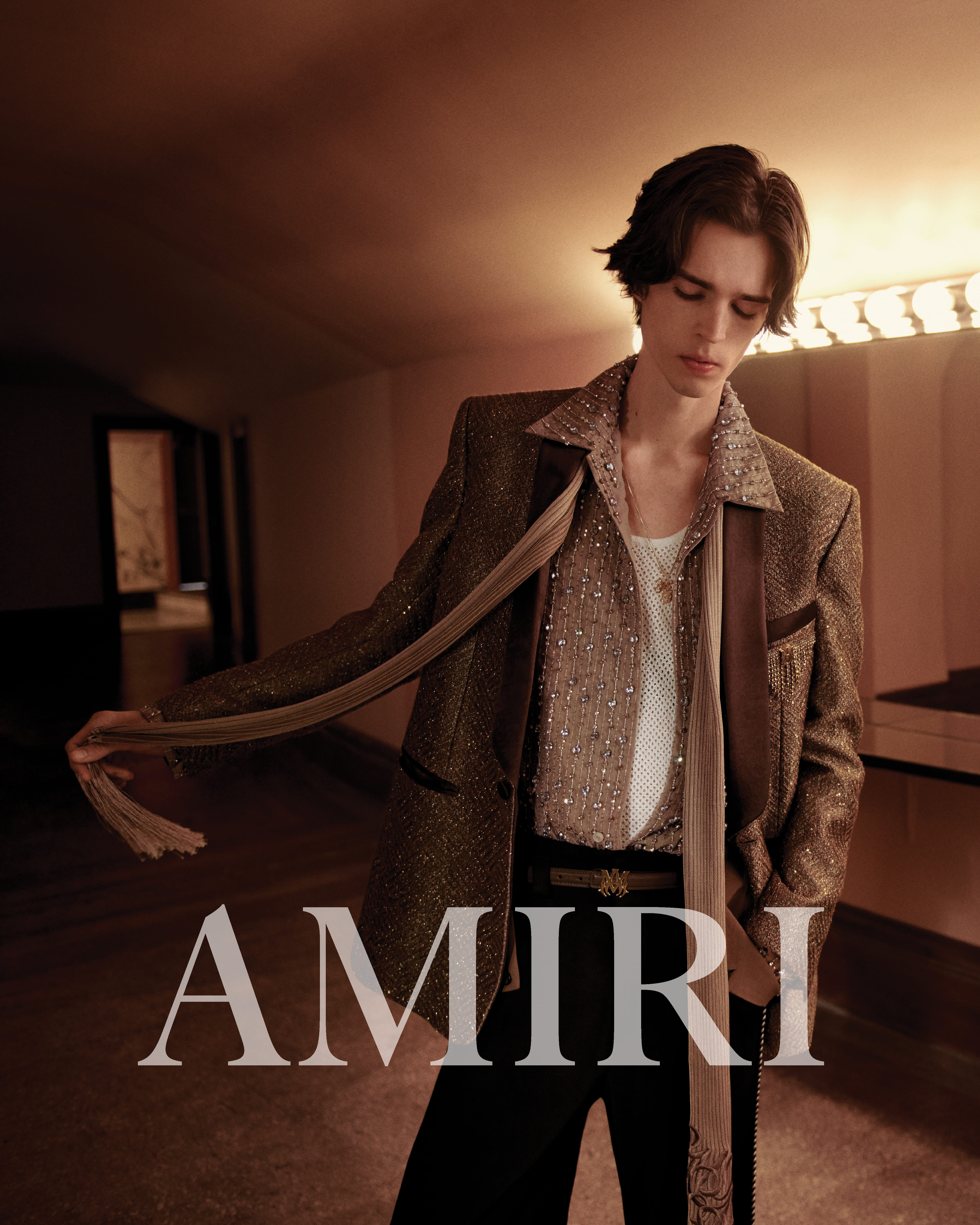 아미리 2024 F/W 캠페인에 참여한 배우 세스 리