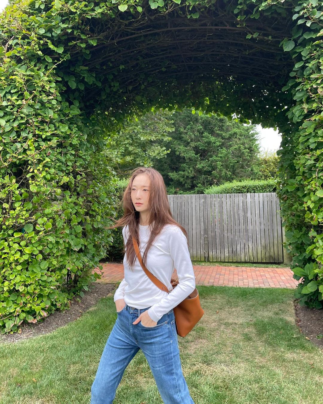 랄프 로렌 2025 스프링쇼에 참석한 가수 겸 배우 정수정