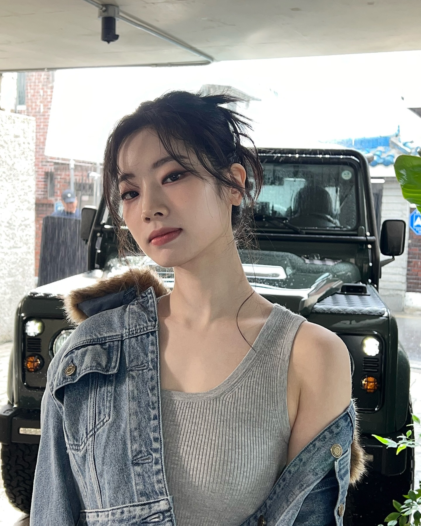 마이클 코어스 2025 S/S 컬렉션에 모습을 드러낸 트와이스 다현.