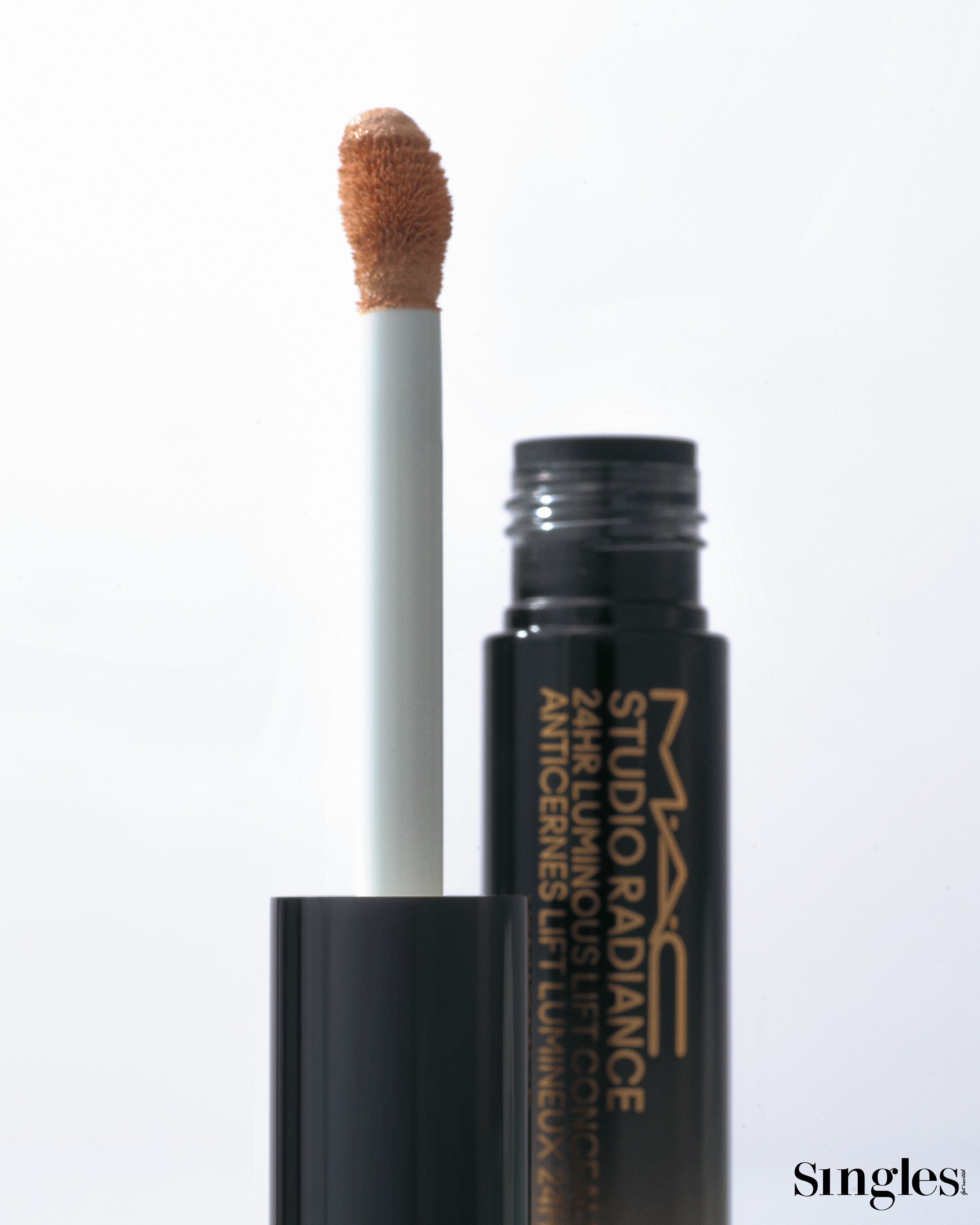 맥 스튜디오 래디언스 24아워 루미너스 리프트 컨실러