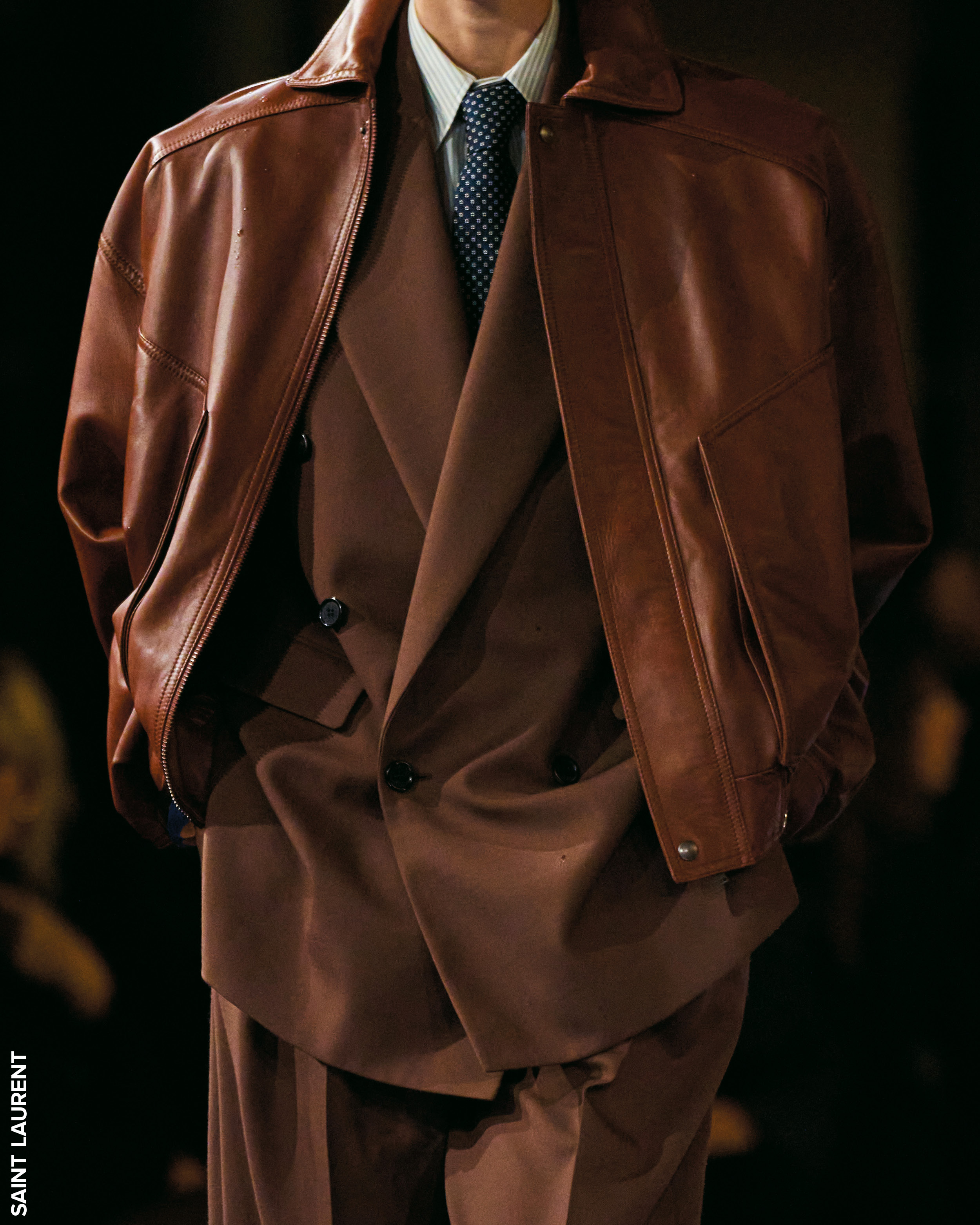 싱글즈 특집 기사, 생 로랑