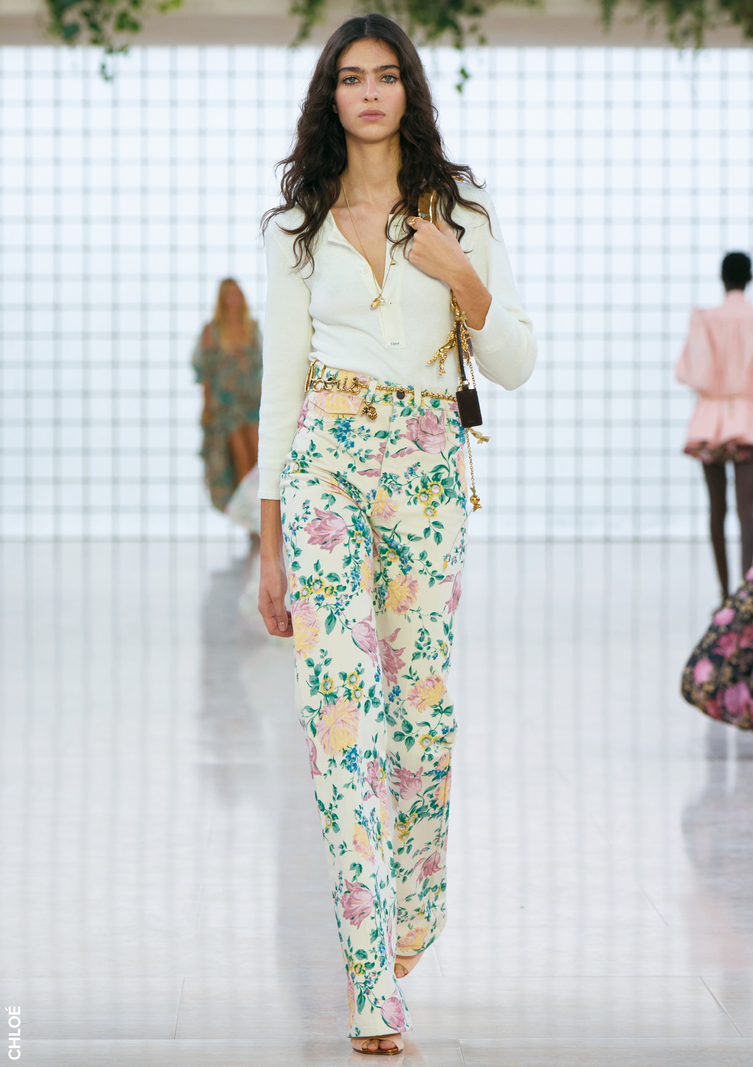 싱글즈 특집 기사, 끌로에