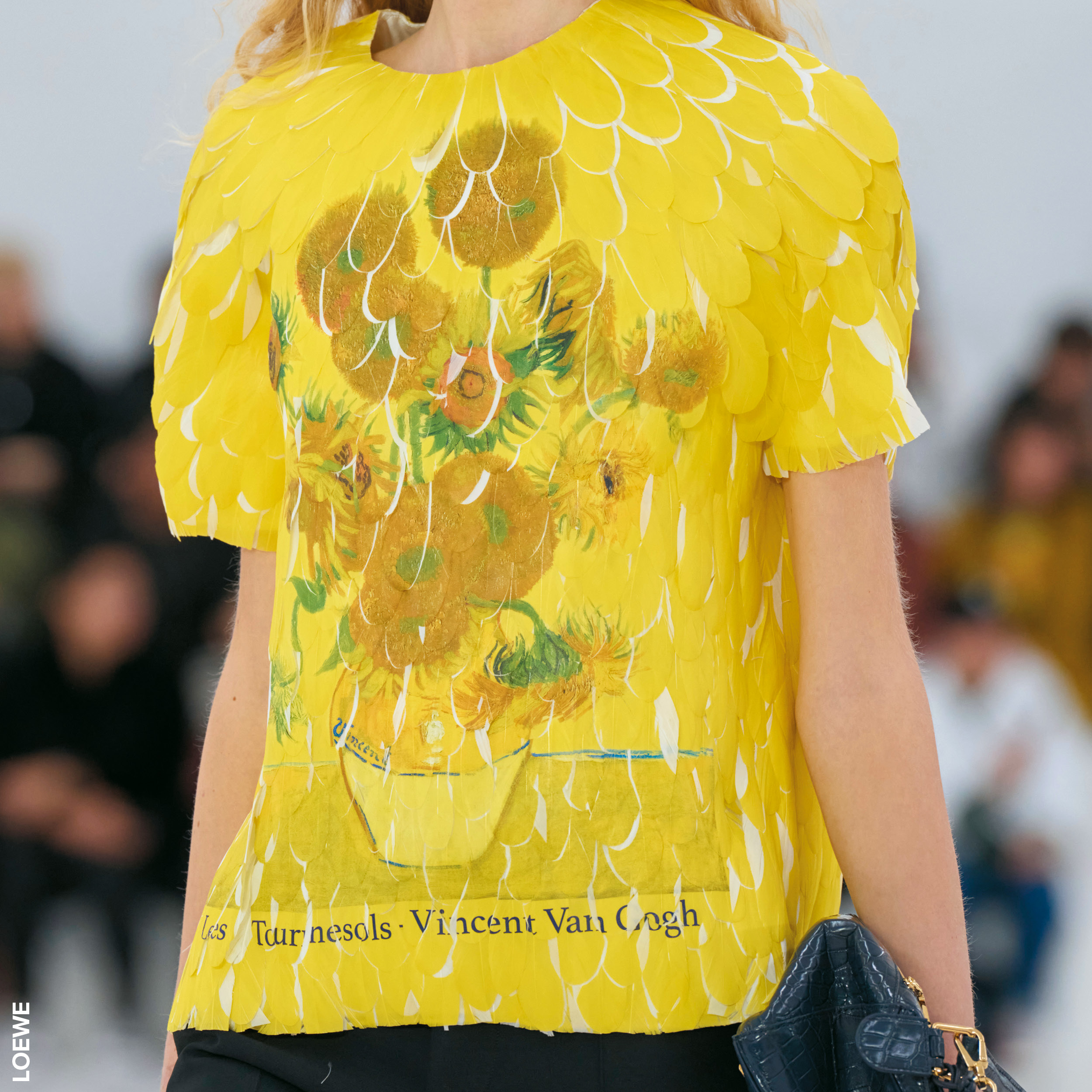 싱글즈 특집 기사, 로에베