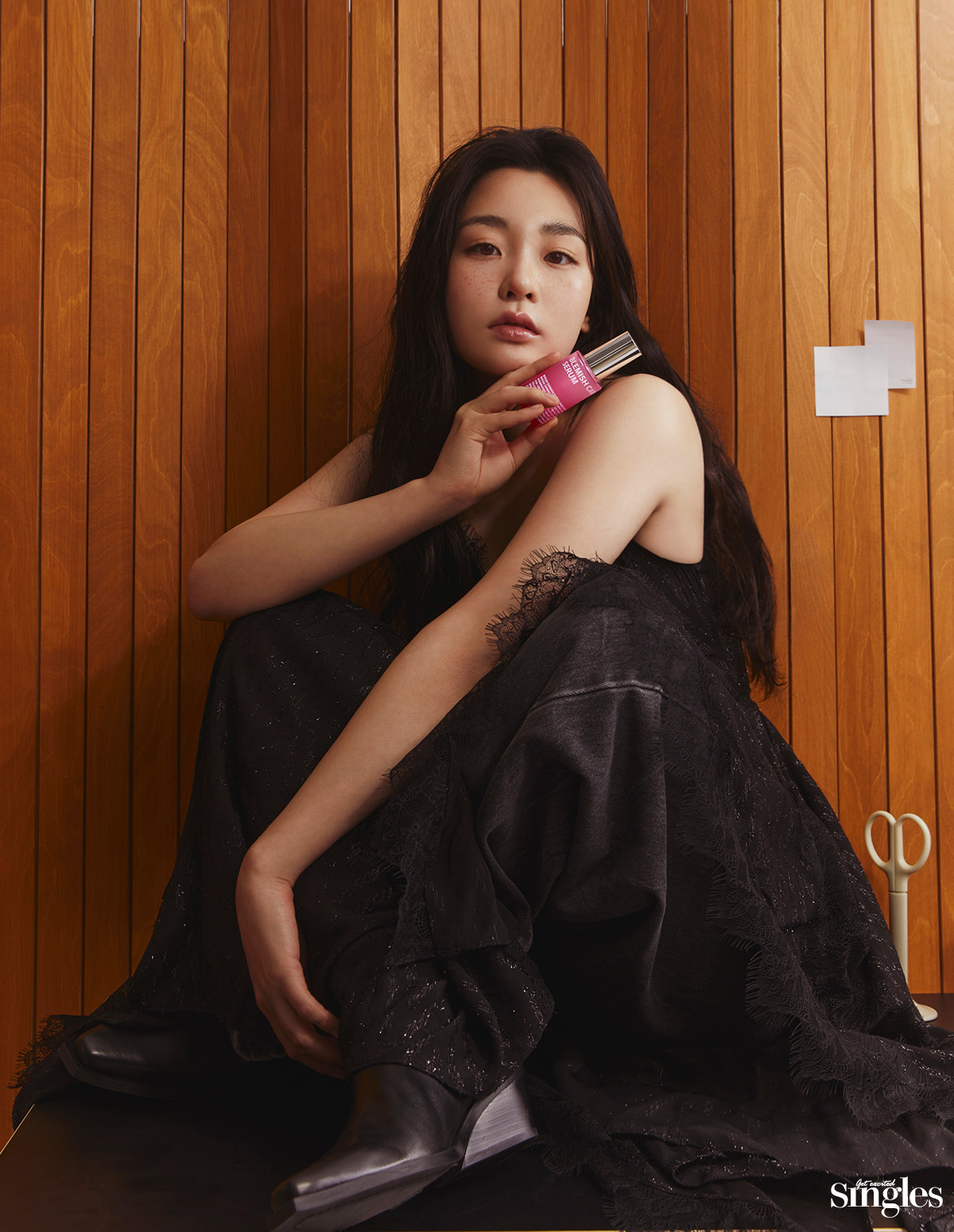 김민하, 아이소이가 함께한 싱글즈 화보, 김민하, 아이소이, 잡티세럼, 단아주단, 아이소이잡티세럼,