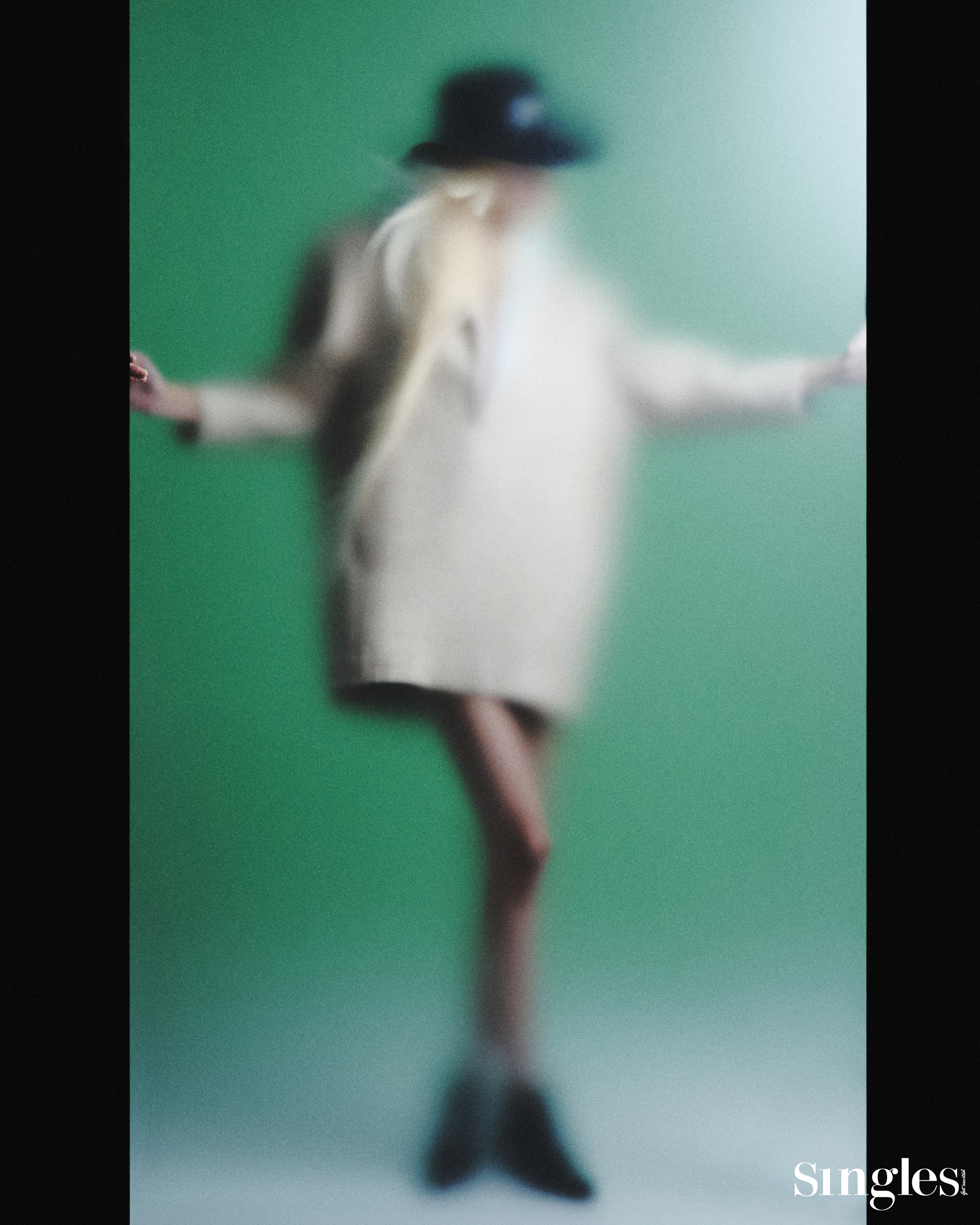 싱글즈 패션 화보, 라이징 모델, 루이 비통