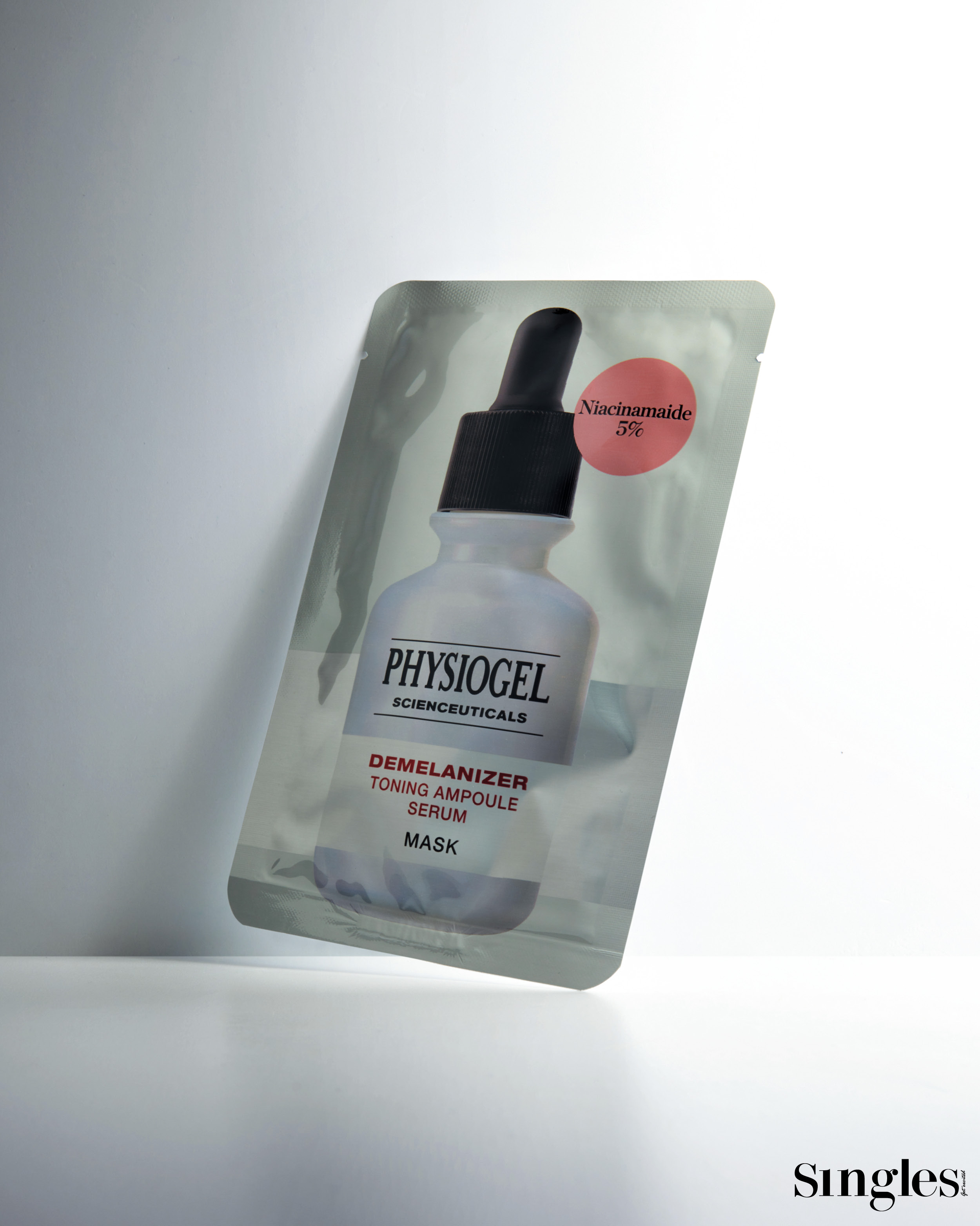 피지오겔 사이언수티컬즈 디멜라 나이저 토닝 앰플 세럼 마스크