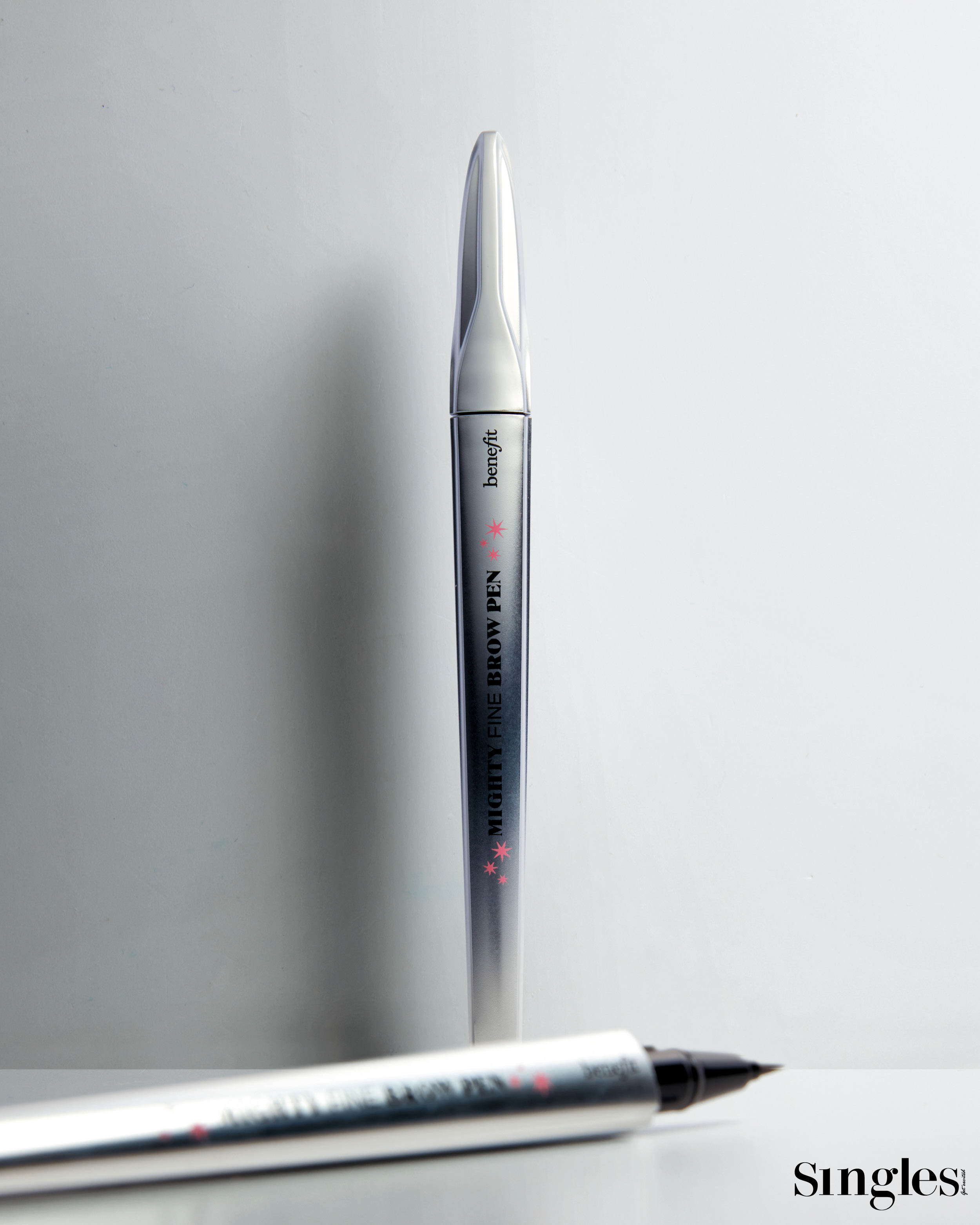 베네피트 마이티 파인 브로우 펜
