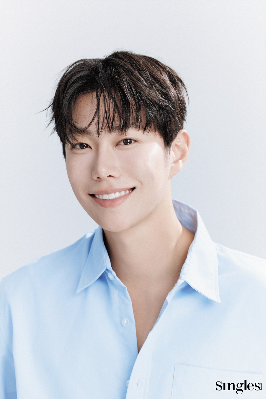 뷰티, 메이크업, 인터뷰, 싱글즈 특집 기사, K-뷰티, 트렌드 리더, 크리에이터, 레오제이, 메이크업 아티스트