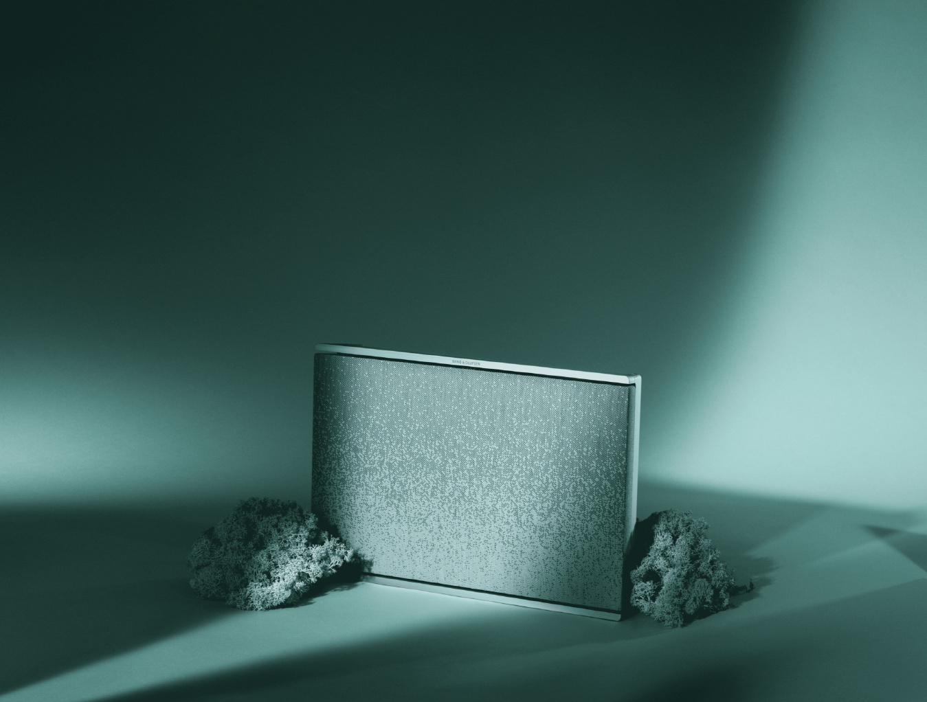 아틀리에 리미티드 에디션 베오사운드 레벨 프로스티드 그린