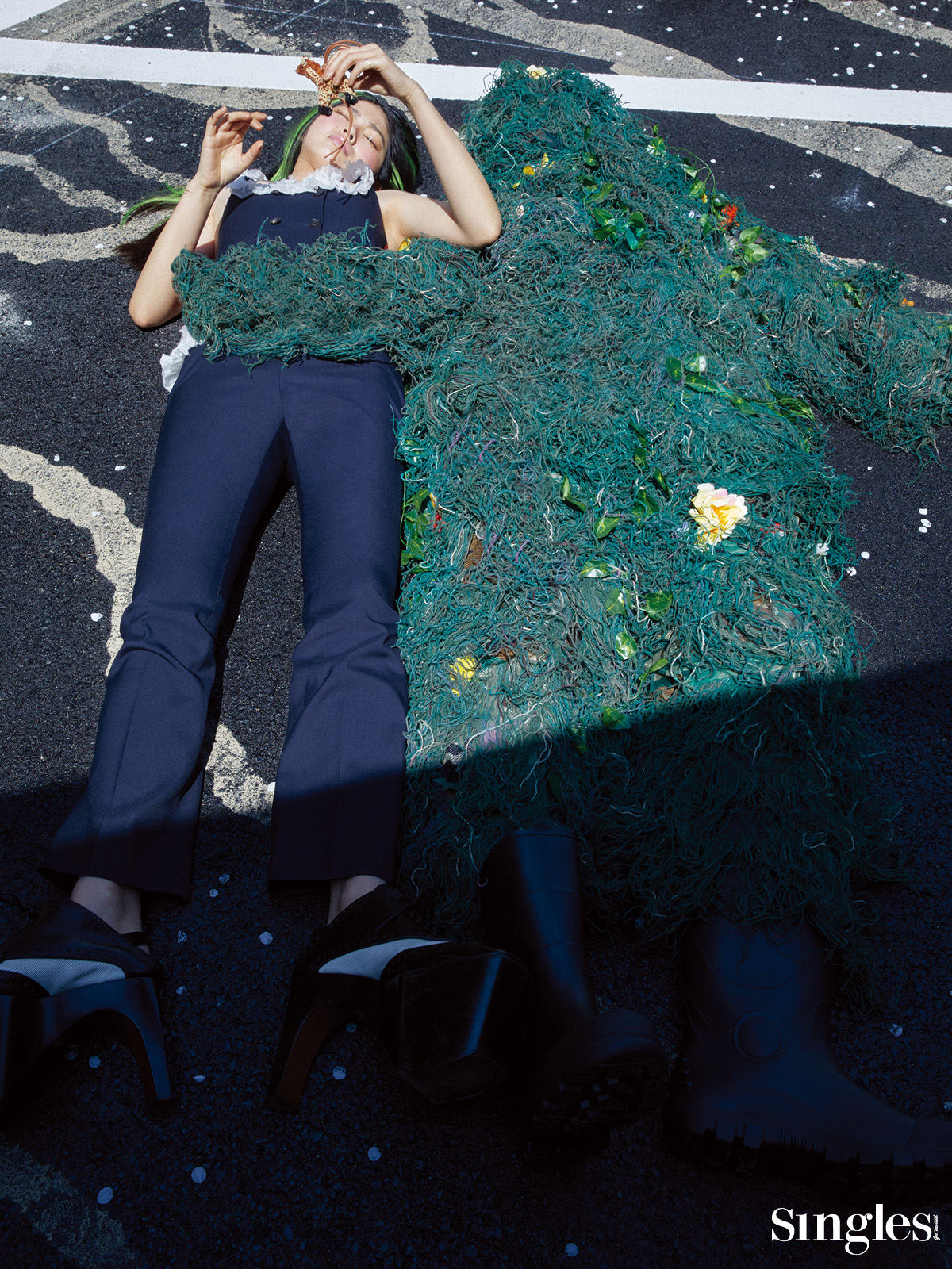 패션, 싱글즈 패션 화보, 크리처, 알렉산더 맥퀸, 로에베