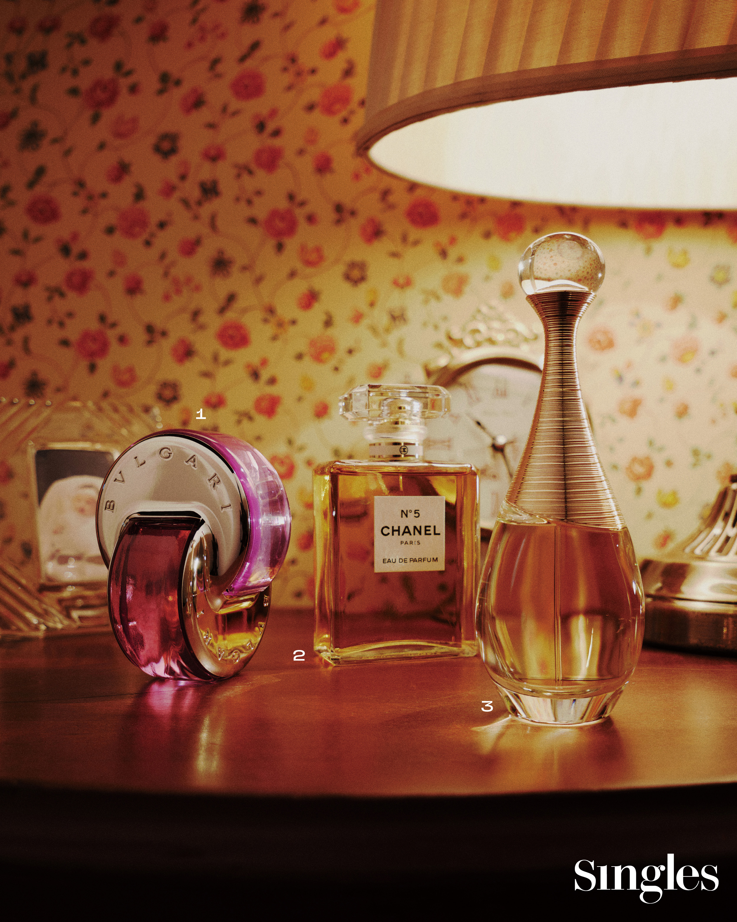 불가리 옴니아 아메시스트 오 드 뚜왈렛, 샤넬 N°5 오 드 빠르펭, 디올 쟈도르 오 드 퍼퓸