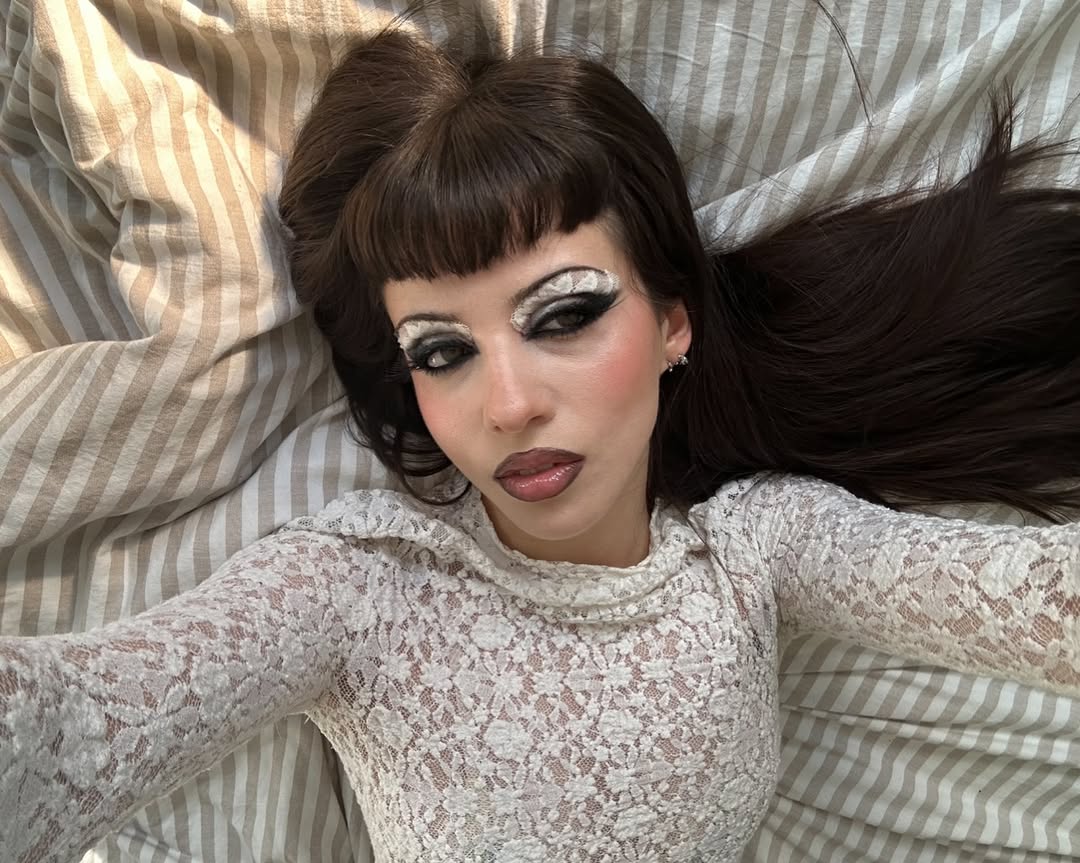 레이스 메이크업