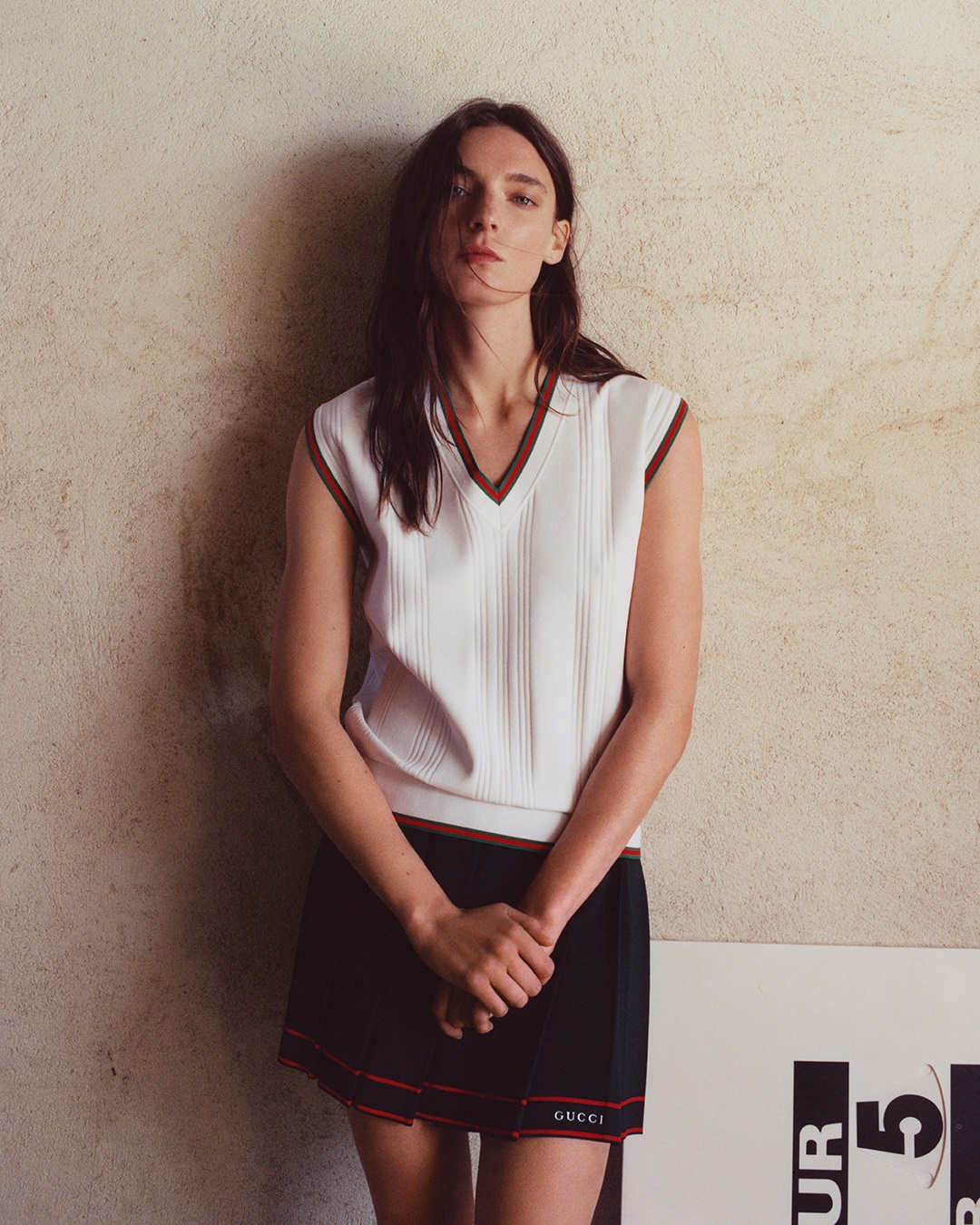 구찌가 1970년대 스포츠 아카이브에서 영감을 받은 테니스 컬렉션과 캠페인을 선보인다. 