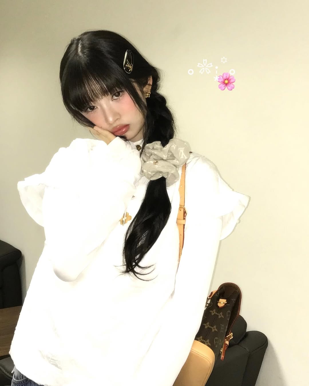 아이브 레이의 헤어핀 스타일링