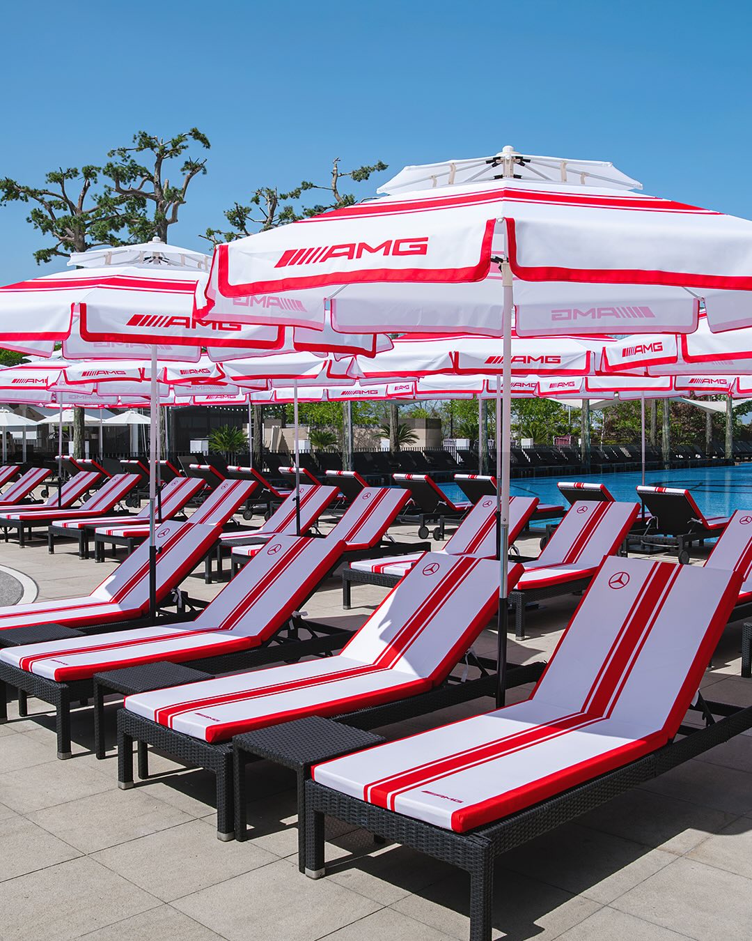 반얀트리 클럽 앤 스파 서울 야외수영장 오아시스의 메르세데스-AMG 캠페인