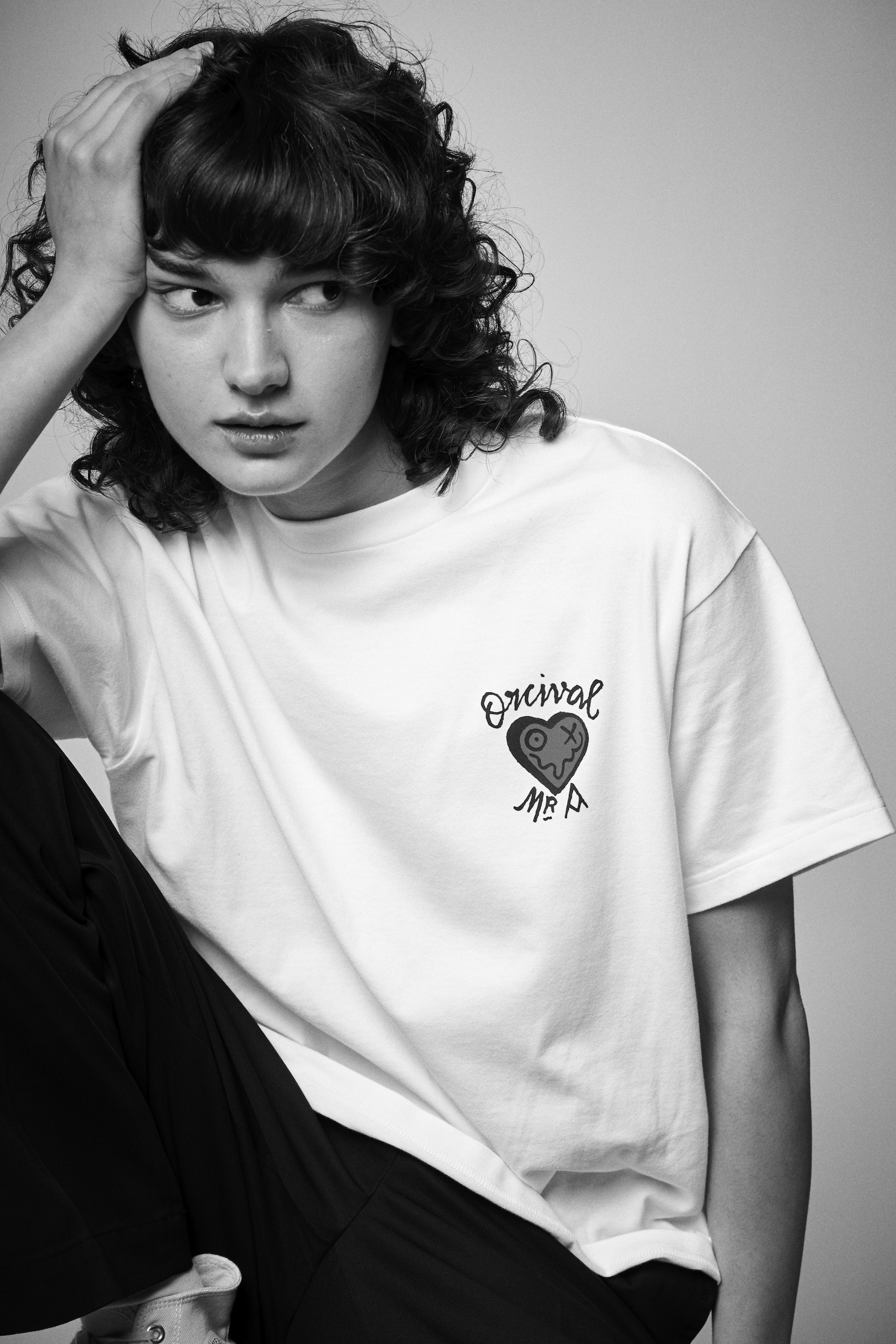 라이프스타일 셀렉트숍 비샵이 프랑스 마린웨어 브랜드 오르치발(ORCIVAL)과 세계적인 그래피티 아티스트 앙드레 사라이바(Andre Saraiva)의 협업 컬렉션을 선보인다. 