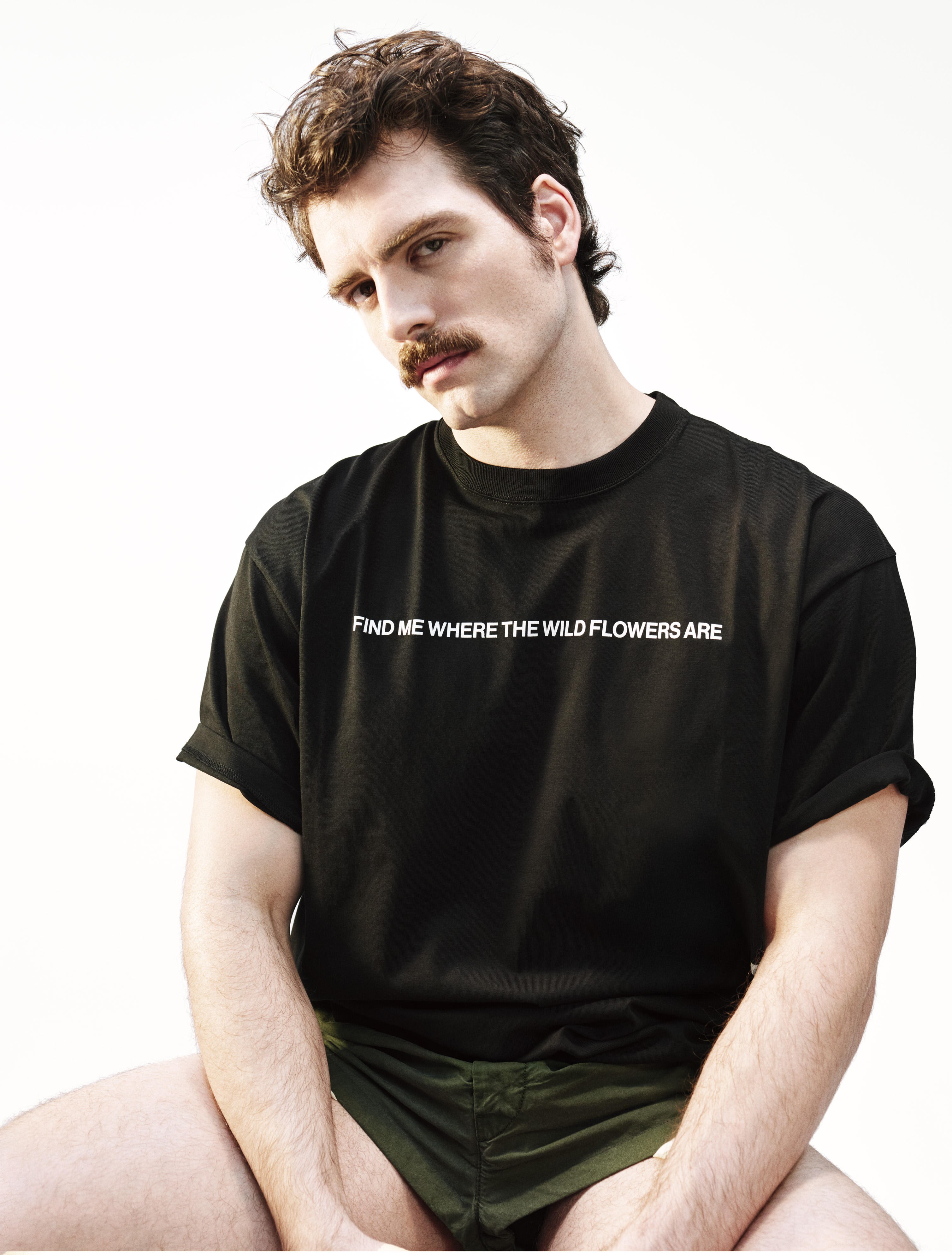 캐나다구스가 하이더 아커만과 함께한 두 번째 ‘스노우구스 바이 캐나다구스(Snow Goose by Canada Goose)’ 2025 S/S 캡슐 컬렉션을 발표했다.