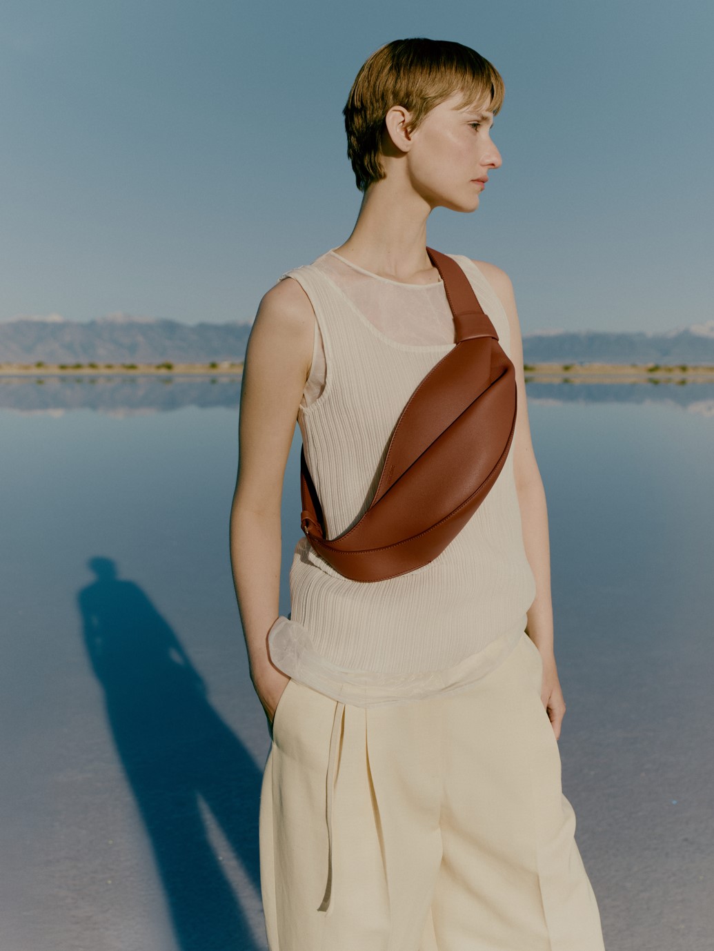 폴렌느가 여름 시즌을 맞아 새로운 디자인의 핸드백 ‘니유(Neyu)’를 출시한다.