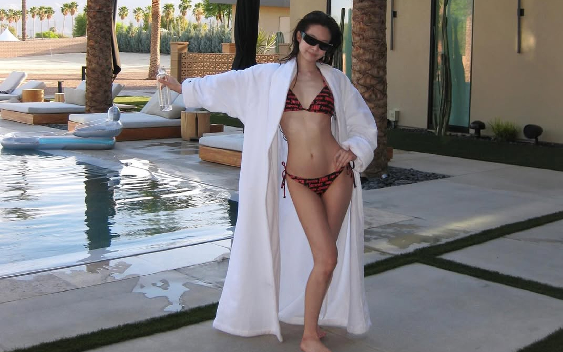 제니의 2000아카이브스의 커스텀 디자인 비키니