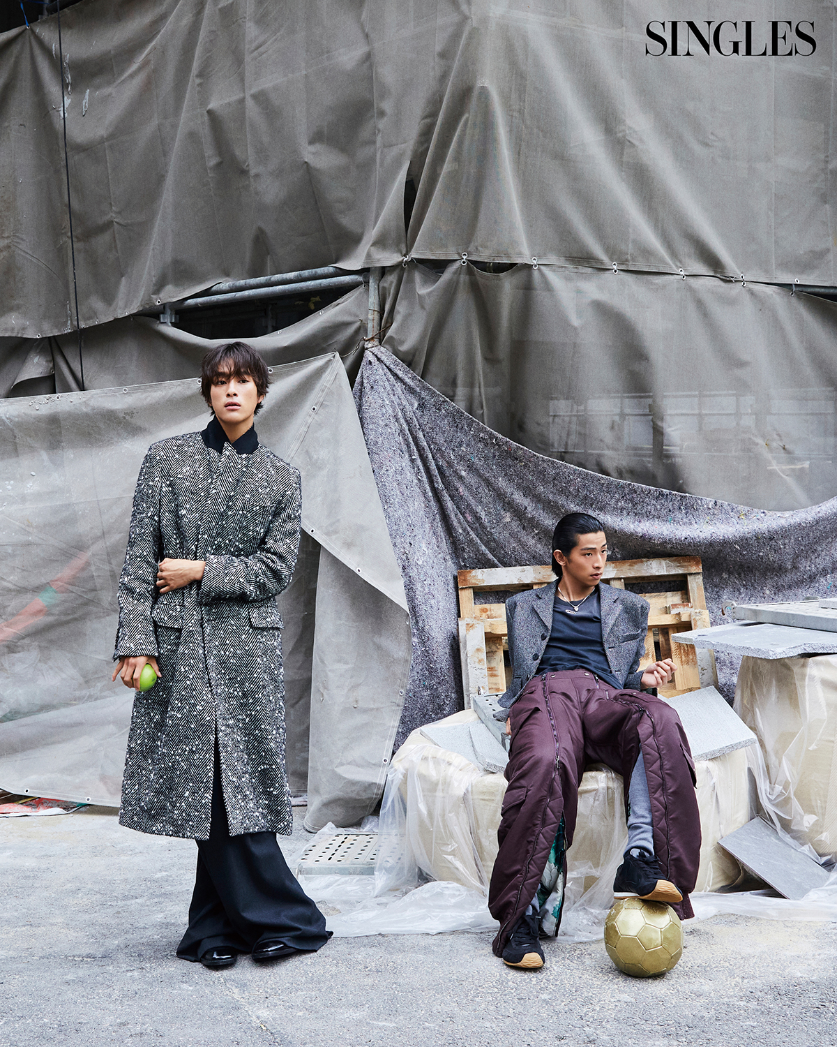 2025 남성복 트렌드 화보이미지. 패션, 남성복, 생로랑, 토즈, 프라다