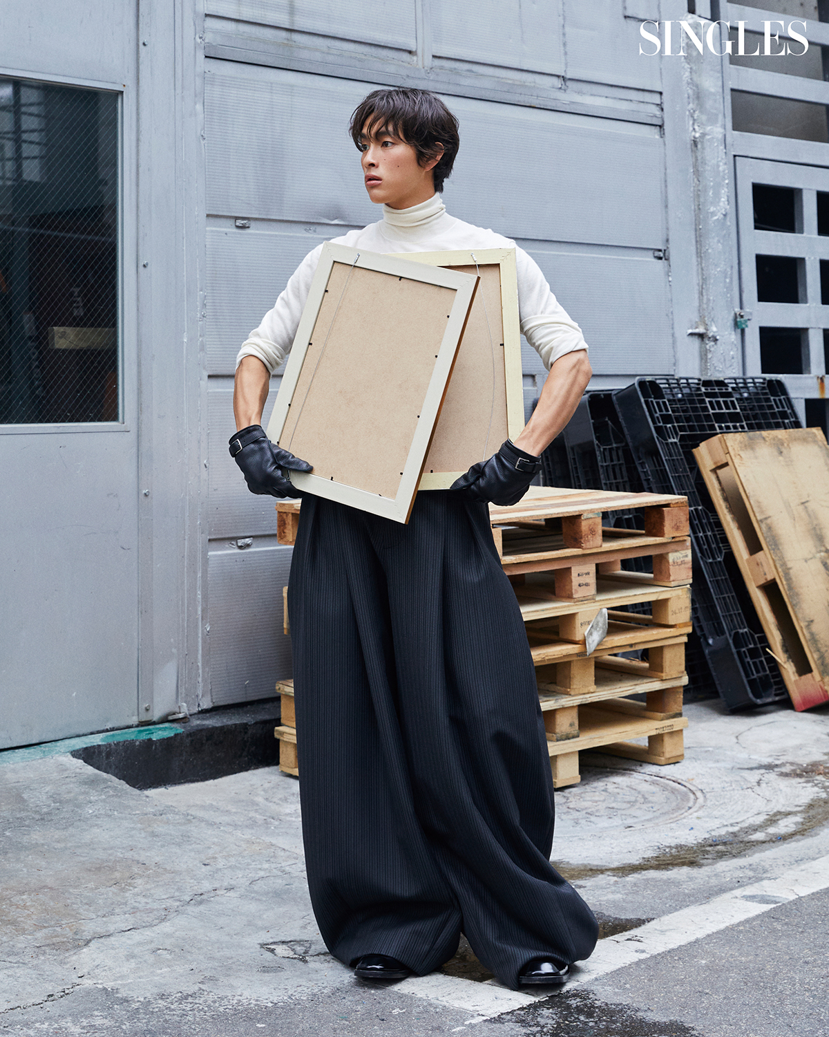 2025 남성복 트렌드 화보이미지. 패션, 남성복, 생로랑, 토즈, 프라다