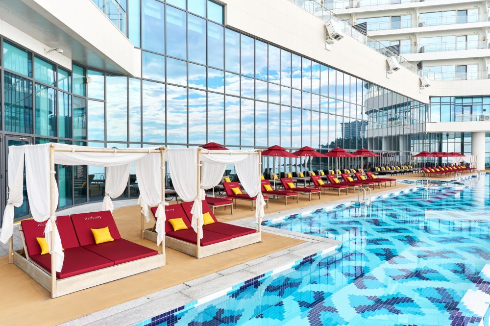 카시아 속초X몰바니 서머 글로우 위드 몰바니