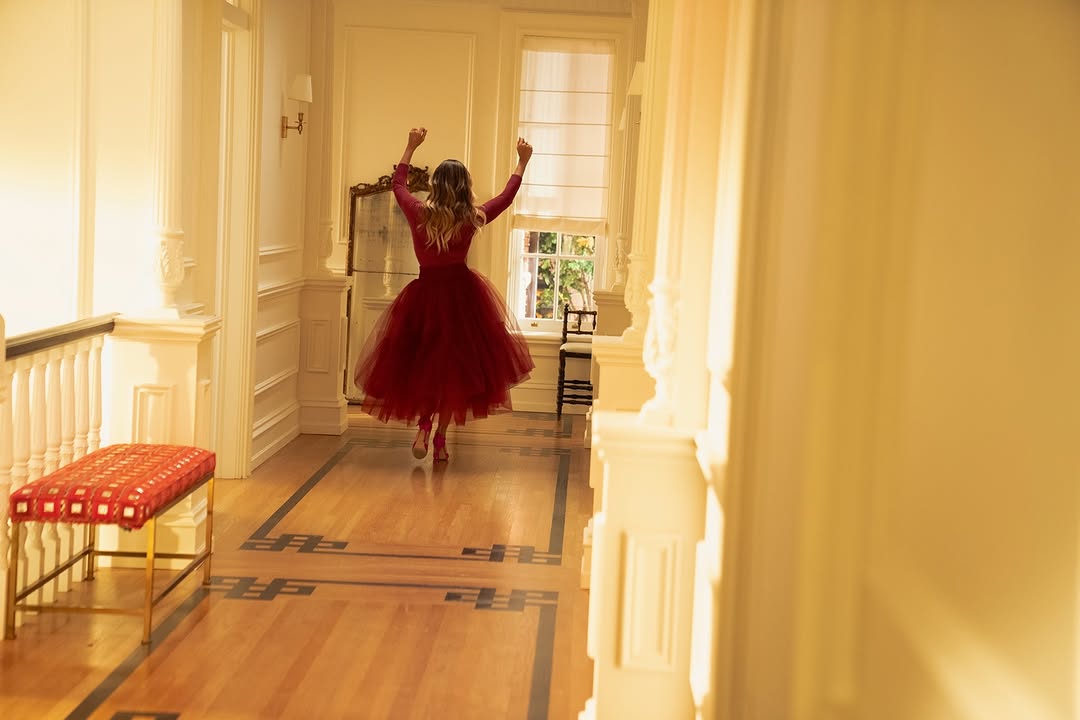 앤 저스트 라이크 댓 캐리