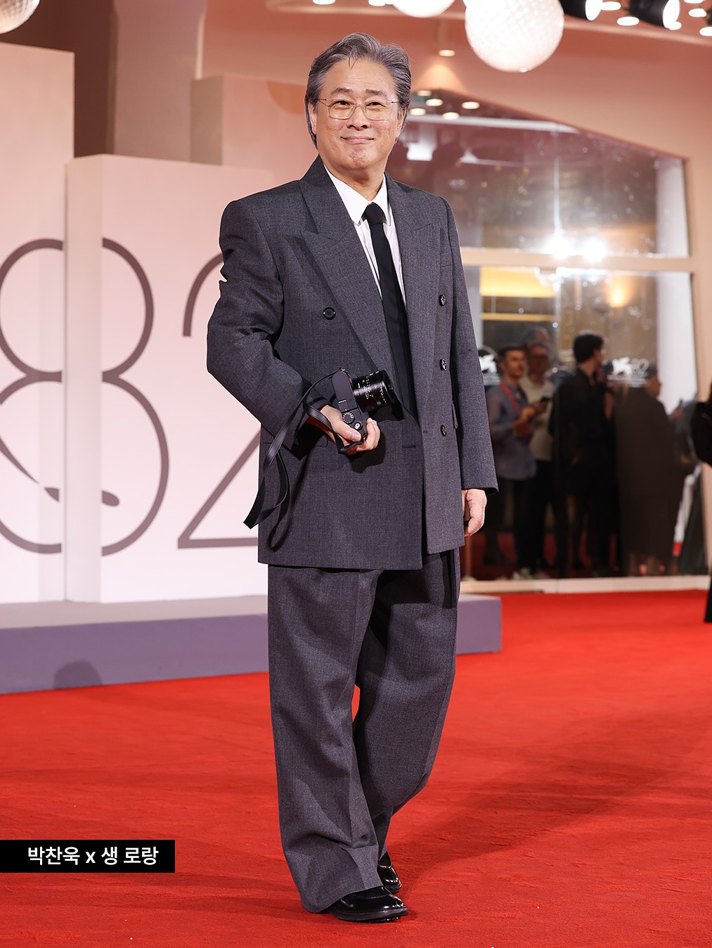 박찬욱 감독의 베니스 영화제 레드카펫 룩, 생 로랑