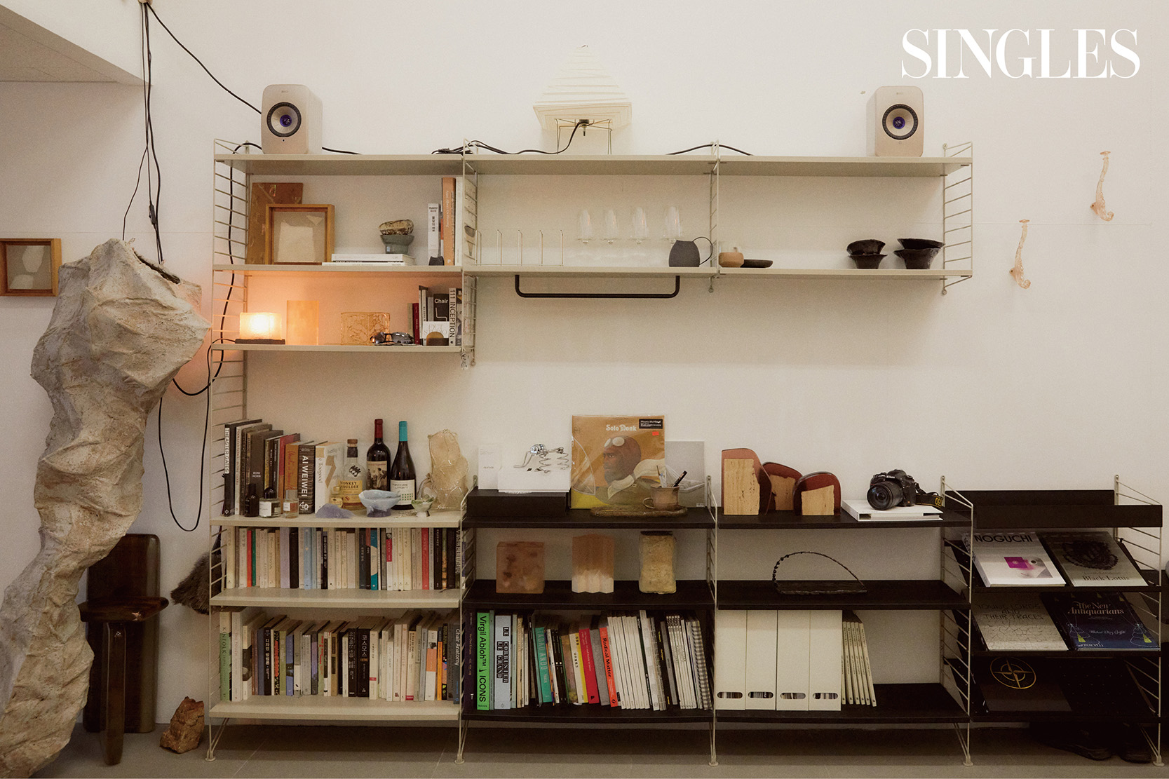 연진영 작가의 취향을 한번에 알 수 있는 사진 