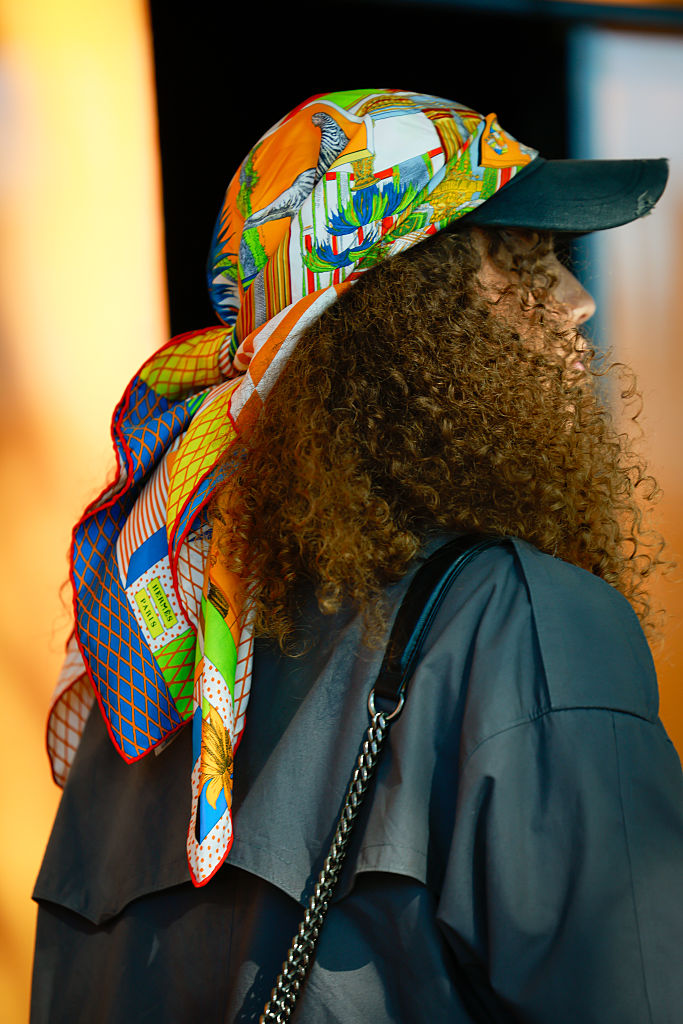 스카프 스타일링