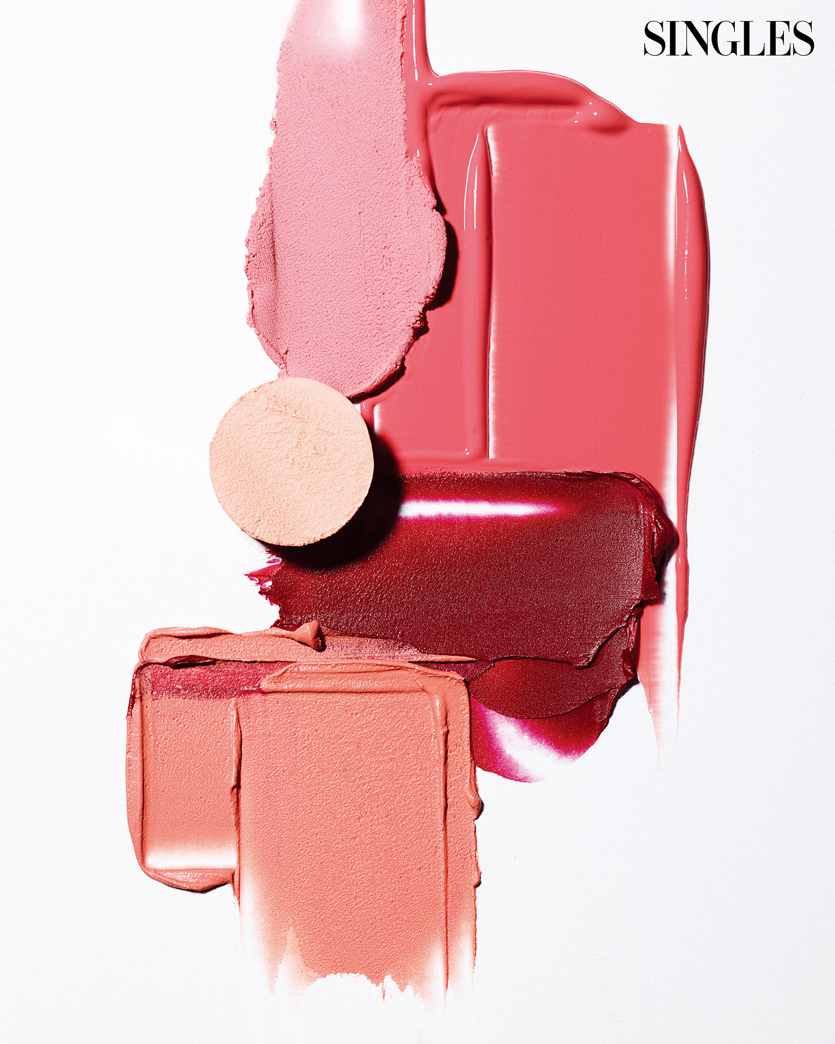 메이크업 초보자도 손끝으로 쉽게 블랜딩 할수 있는 벨벳 블러셔