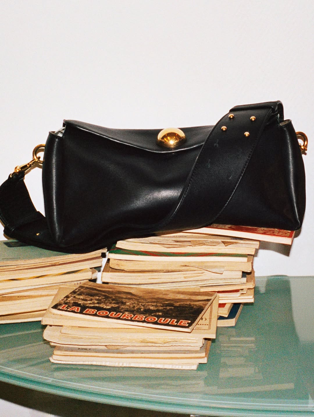 아미 캐러색 백