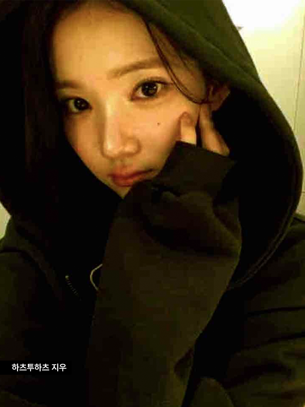 하츠투하츠(hearts2hearts) 지우(jiwoo)의 셀카