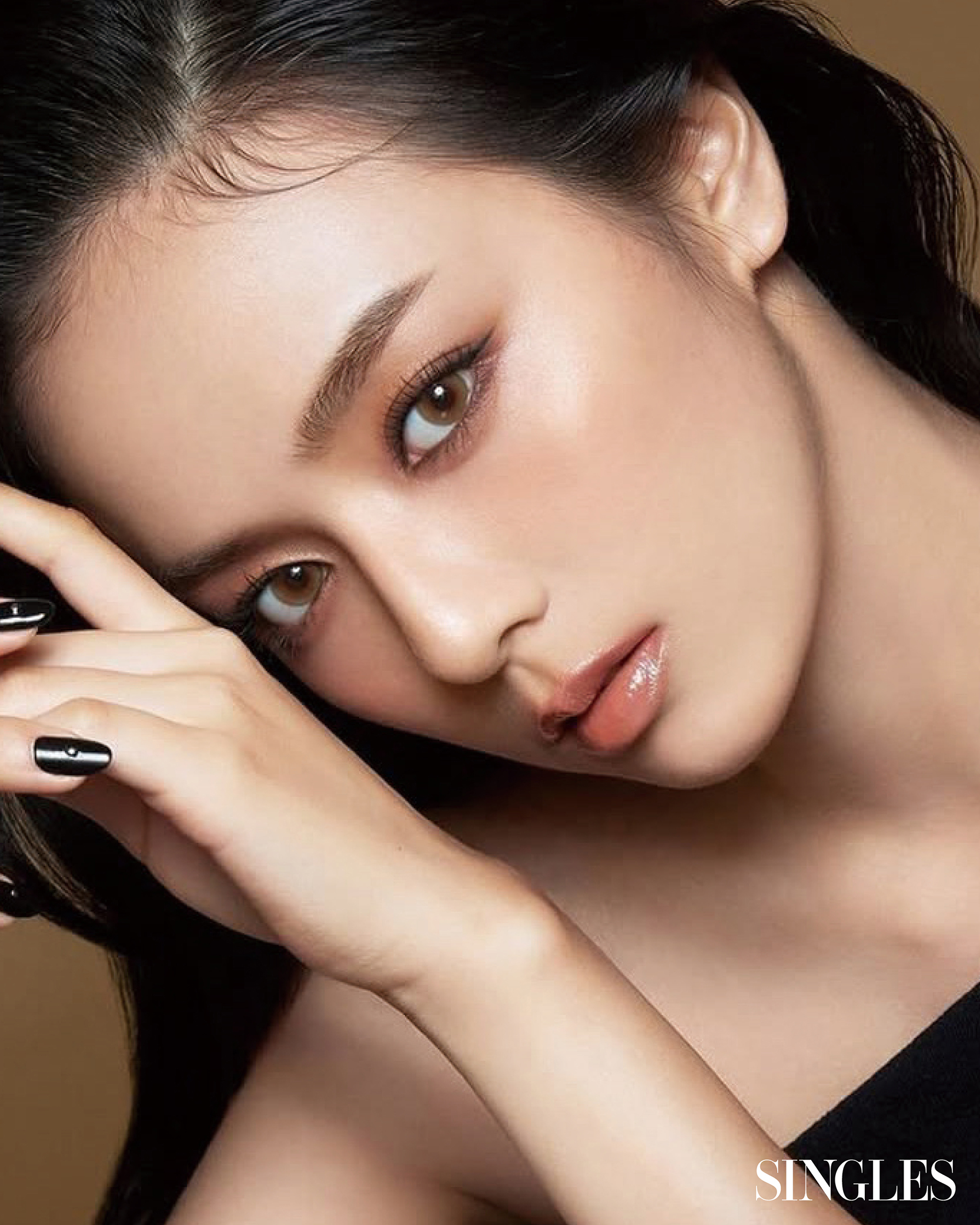 정샘물 아이 팔레트 글램 누드로 완성한 브라운 룩