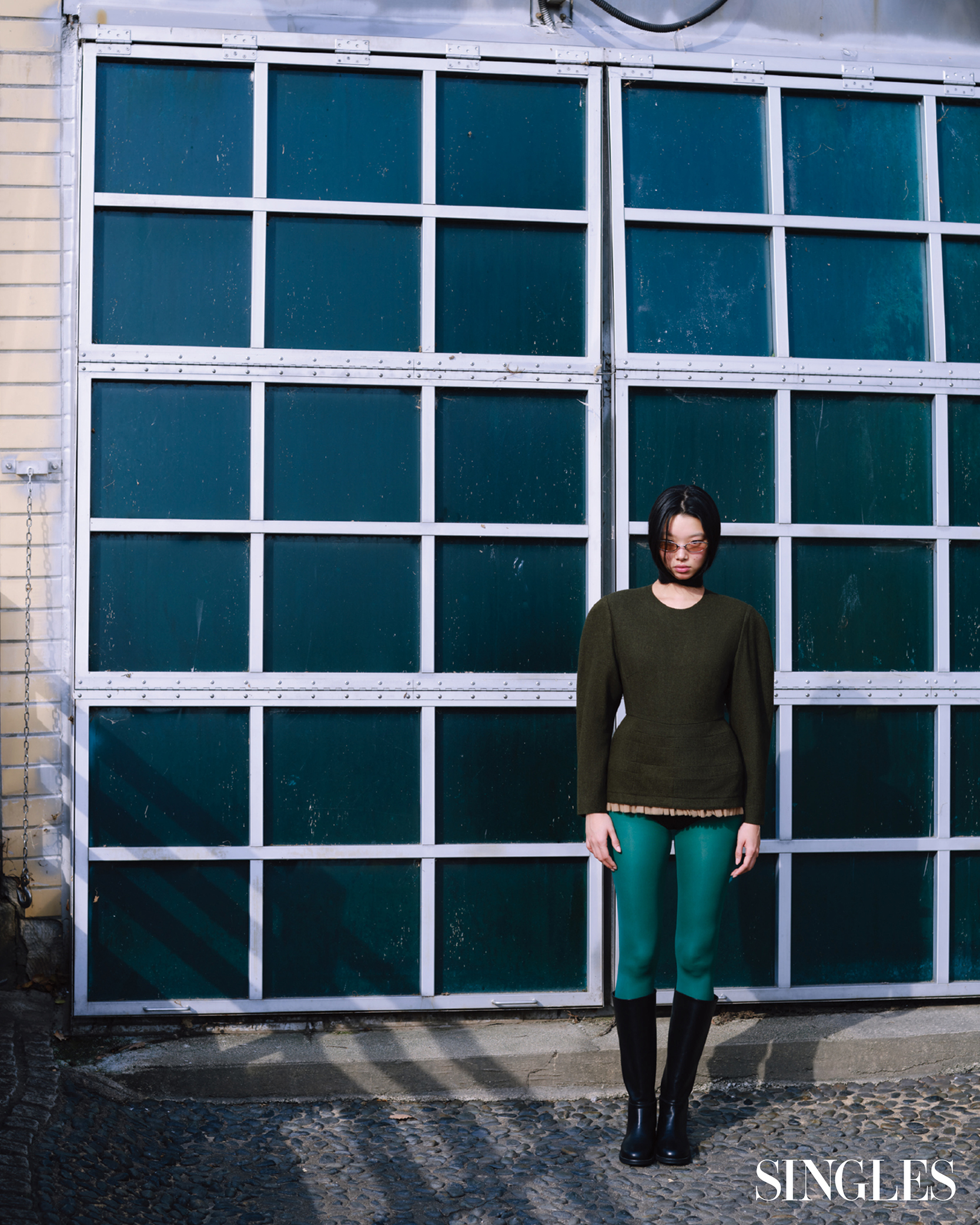 싱글즈 12월 호 패션 화보 이미지 