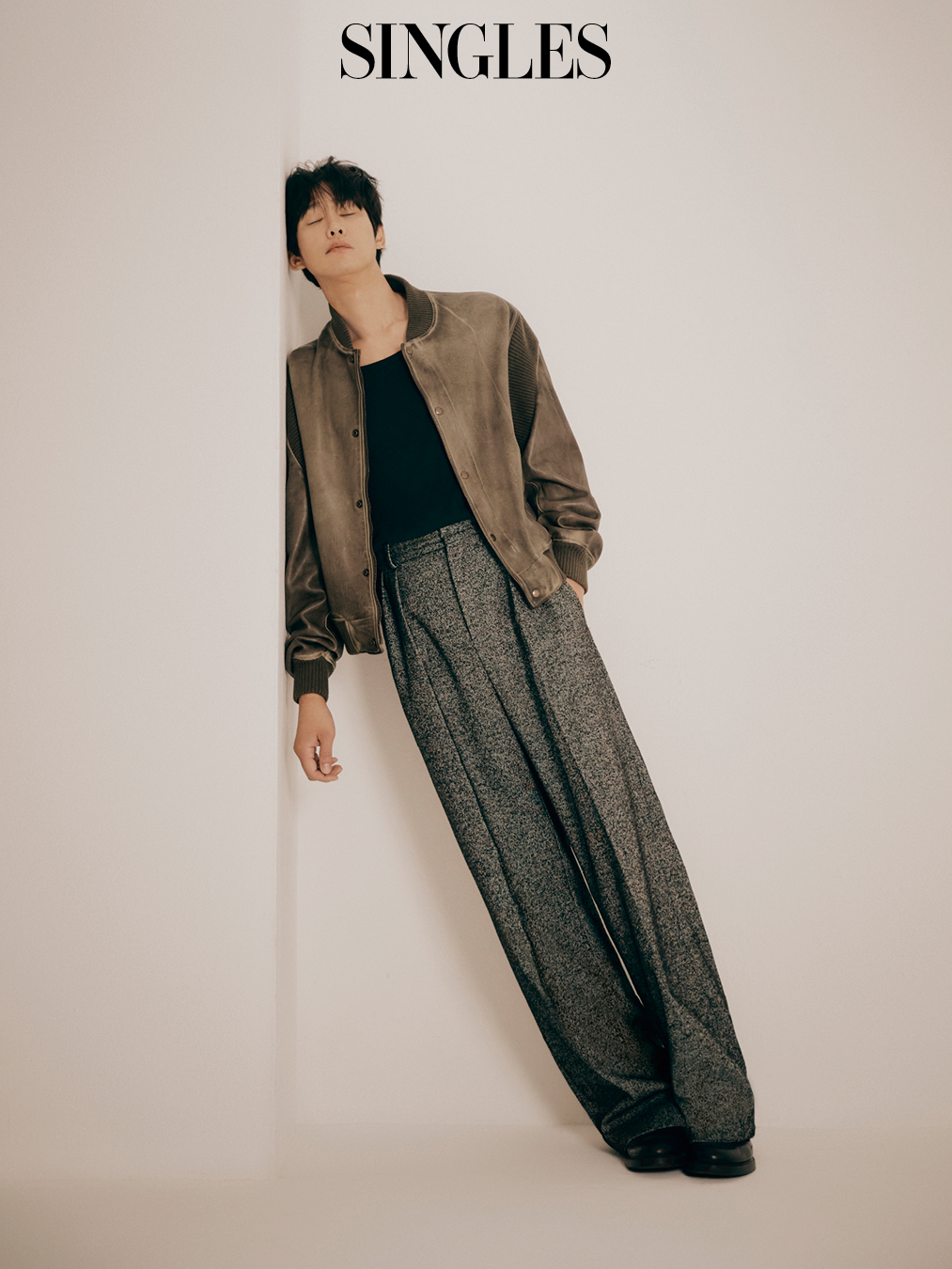박성훈의 싱글즈 11월 호 화보 이미지